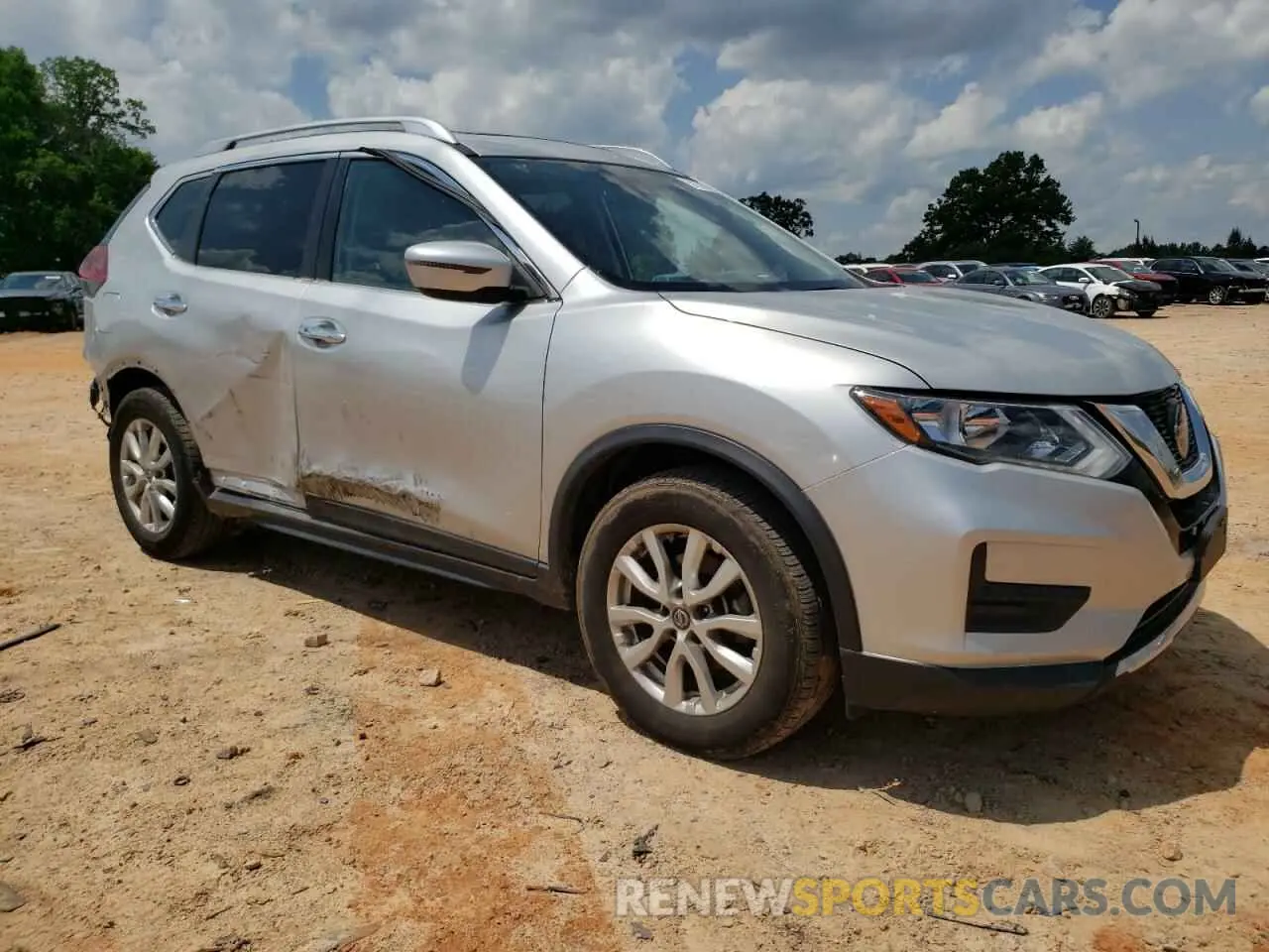 4 Photograph of a damaged car JN8AT2MTXLW009600 NISSAN ROGUE 2020