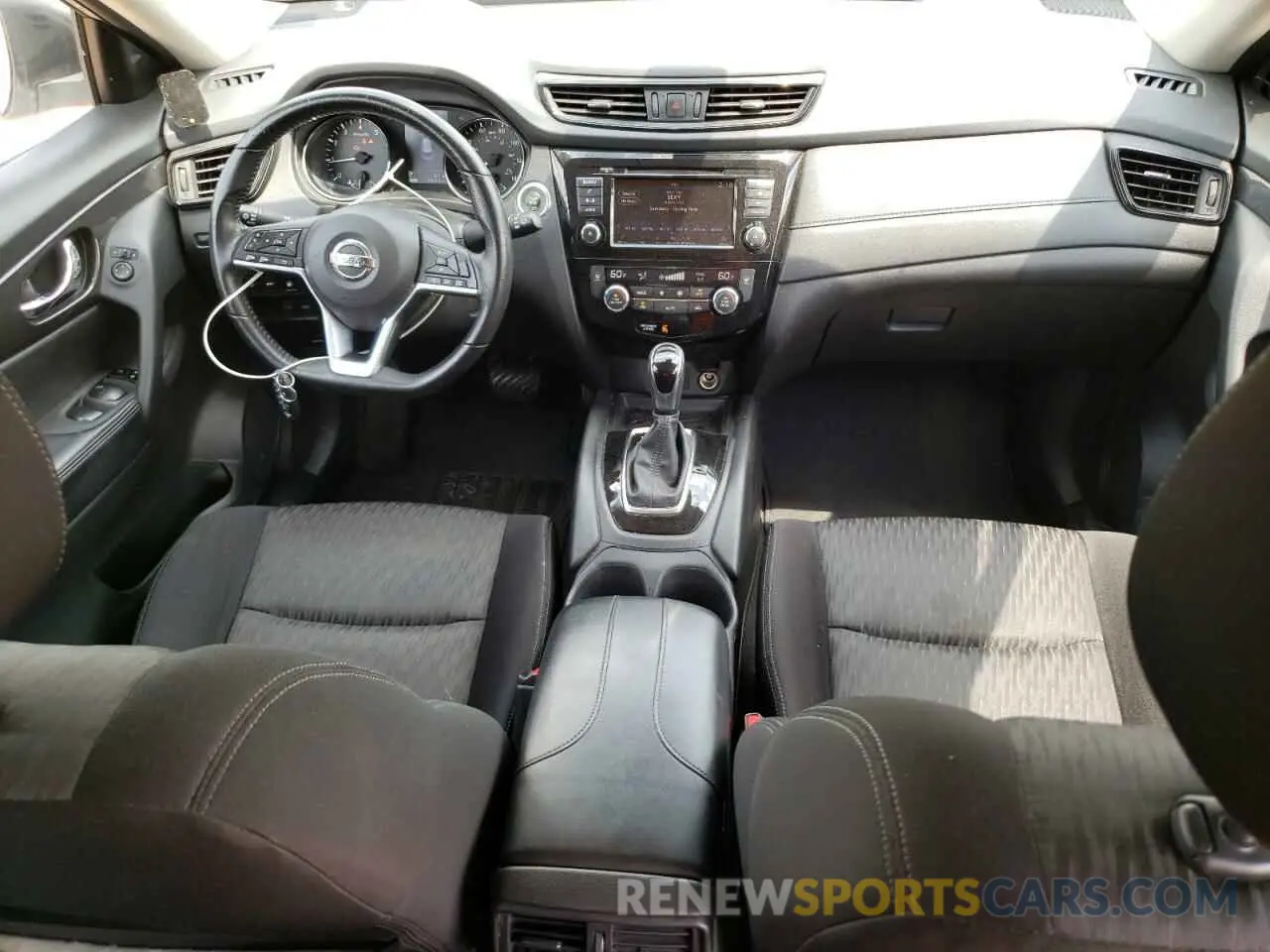 8 Photograph of a damaged car JN8AT2MTXLW009600 NISSAN ROGUE 2020
