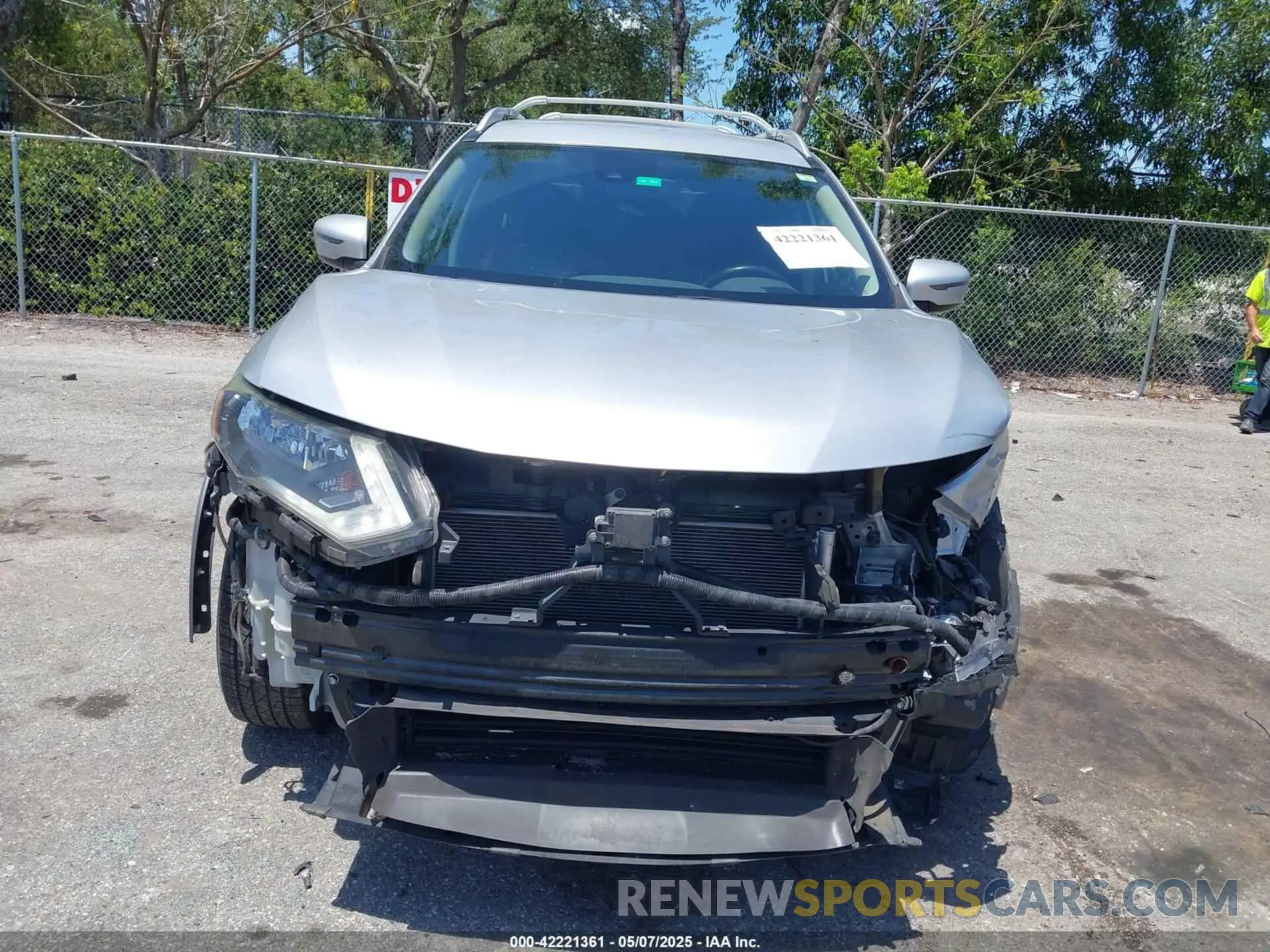 13 Photograph of a damaged car JN8AT2MTXLW013193 NISSAN ROGUE 2020
