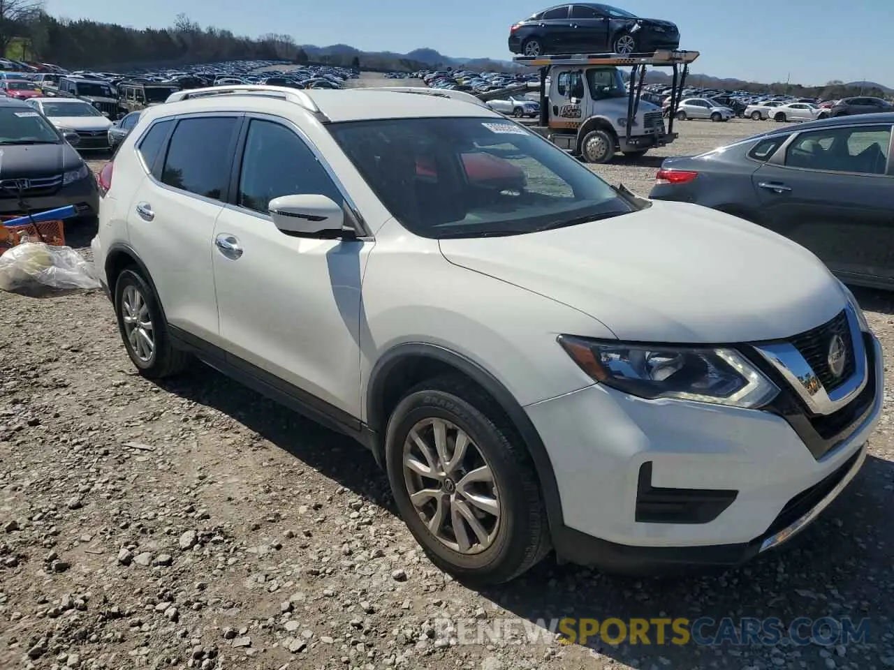 4 Photograph of a damaged car JN8AT2MTXLW018314 NISSAN ROGUE 2020
