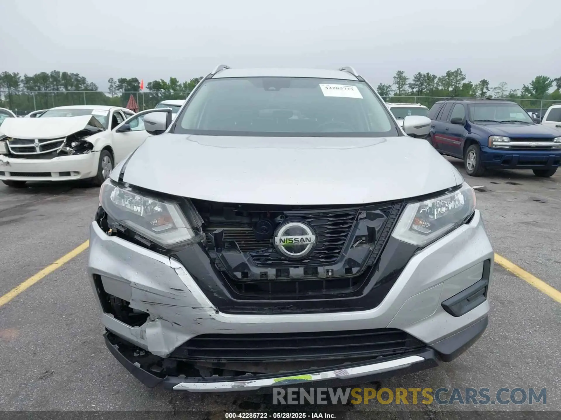 13 Photograph of a damaged car JN8AT2MTXLW018734 NISSAN ROGUE 2020