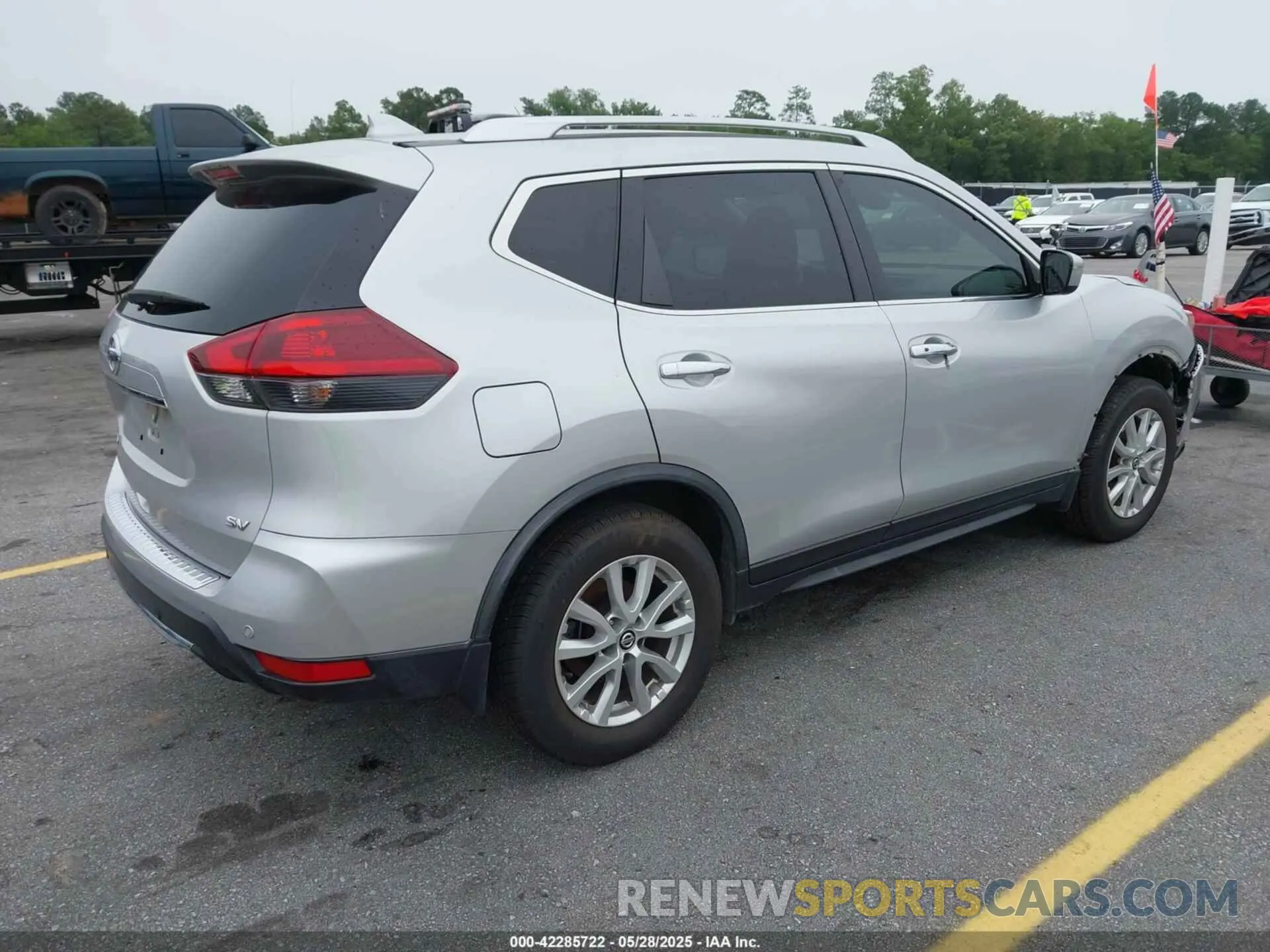 4 Photograph of a damaged car JN8AT2MTXLW018734 NISSAN ROGUE 2020