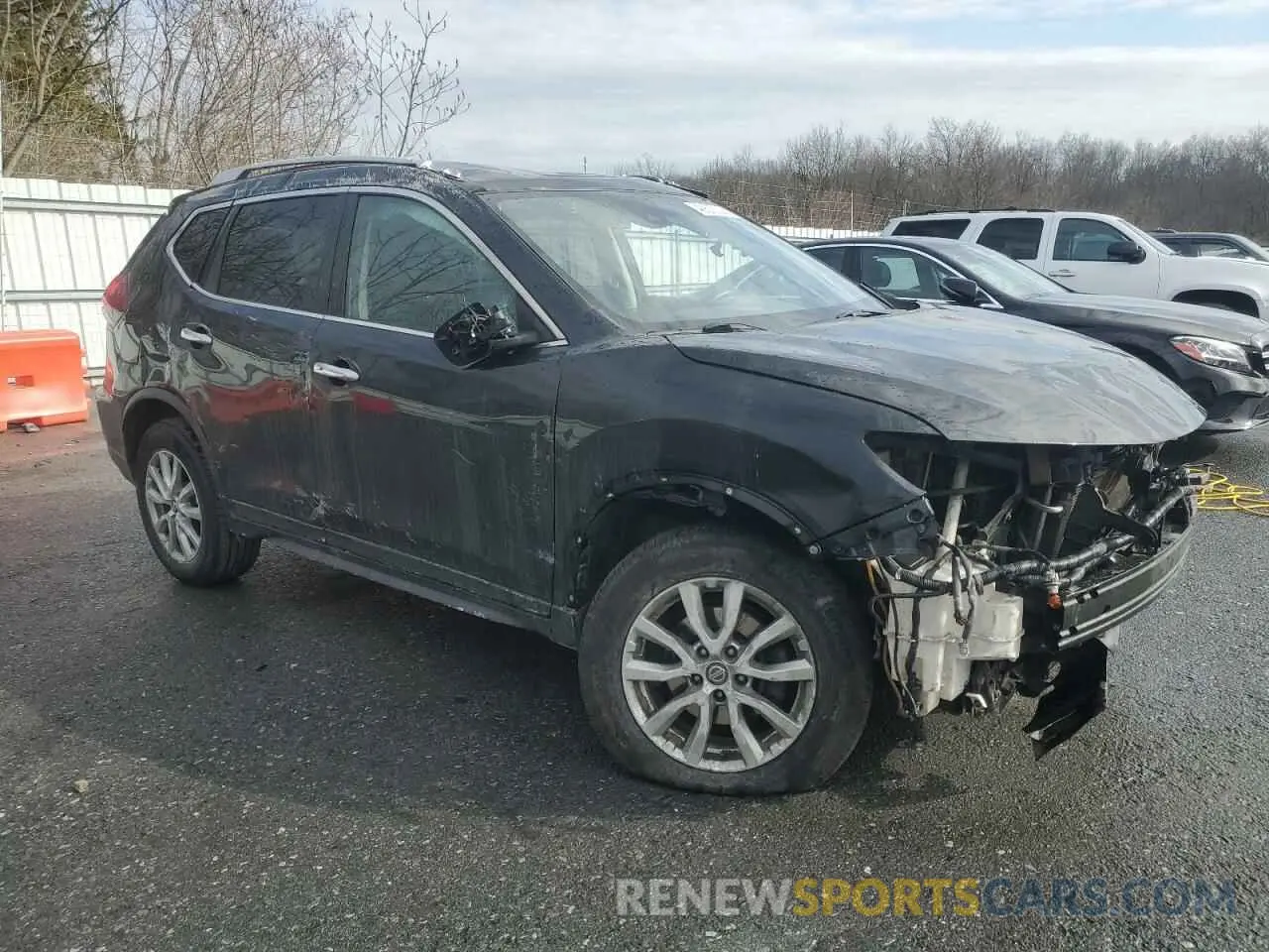 4 Photograph of a damaged car JN8AT2MV0LW100778 NISSAN ROGUE 2020