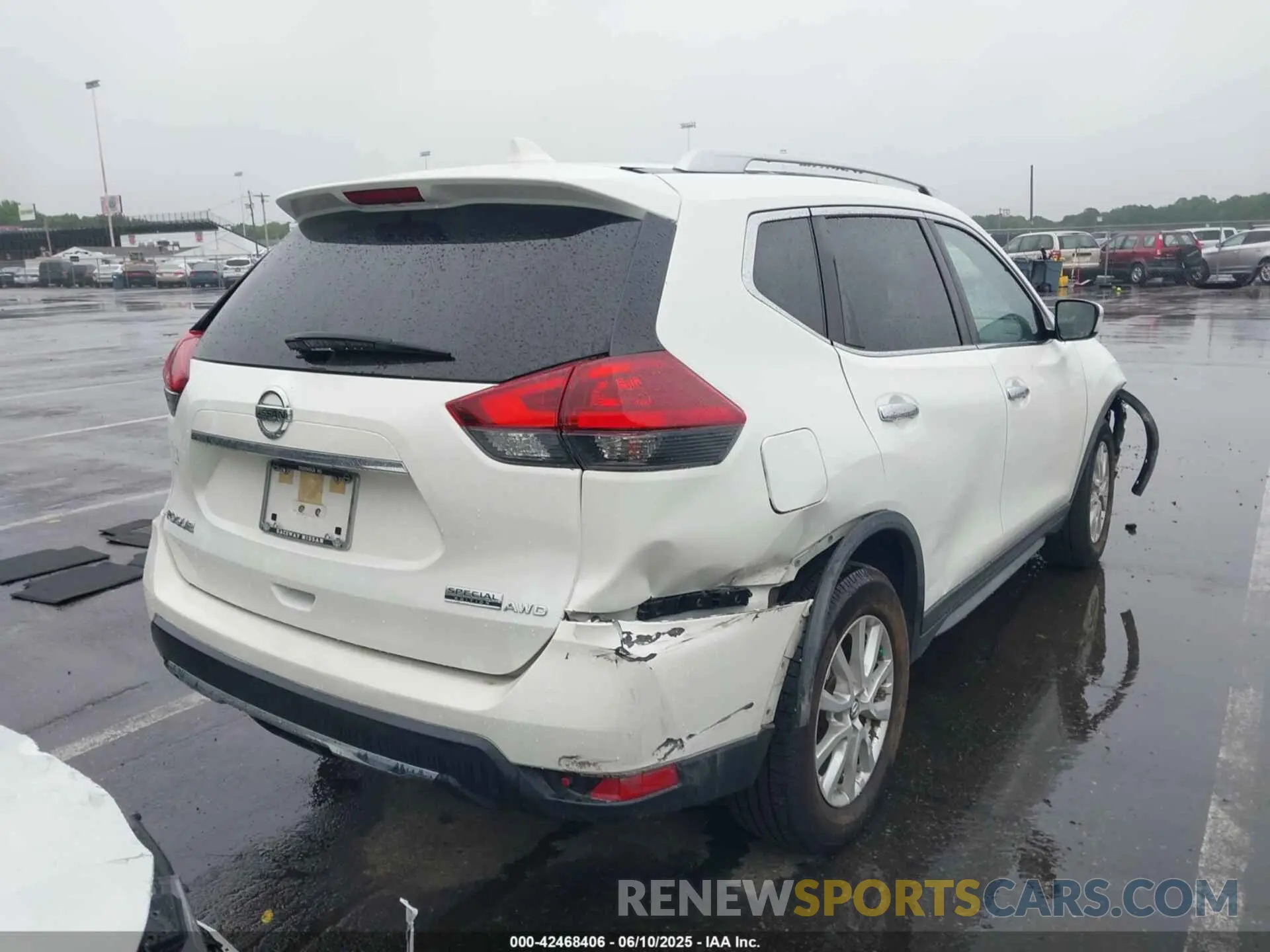 4 Photograph of a damaged car JN8AT2MV0LW108752 NISSAN ROGUE 2020