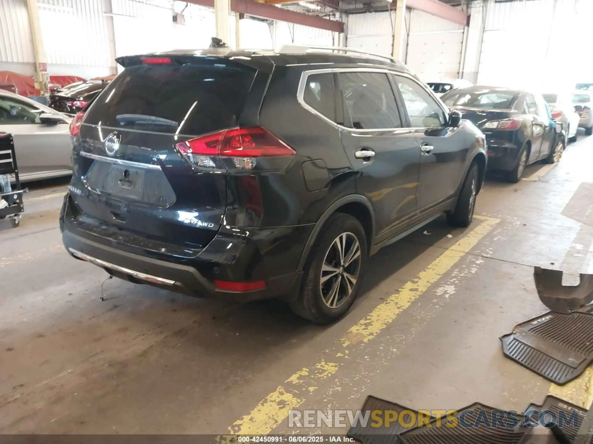 4 Photograph of a damaged car JN8AT2MV0LW132906 NISSAN ROGUE 2020