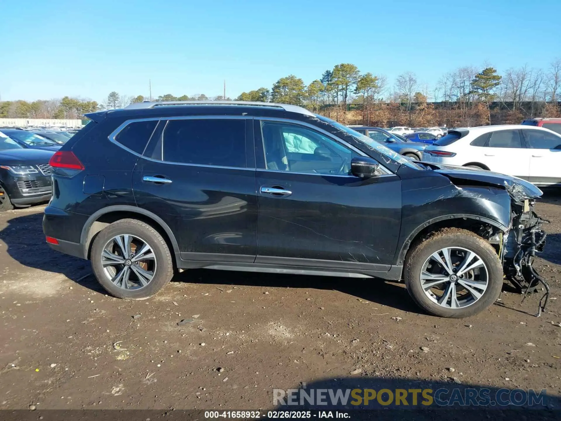 12 Photograph of a damaged car JN8AT2MV0LW135207 NISSAN ROGUE 2020