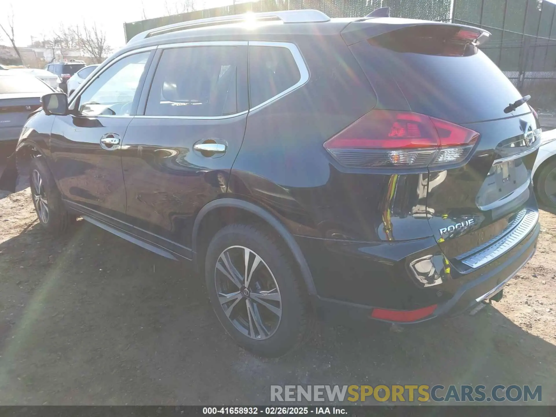 3 Photograph of a damaged car JN8AT2MV0LW135207 NISSAN ROGUE 2020