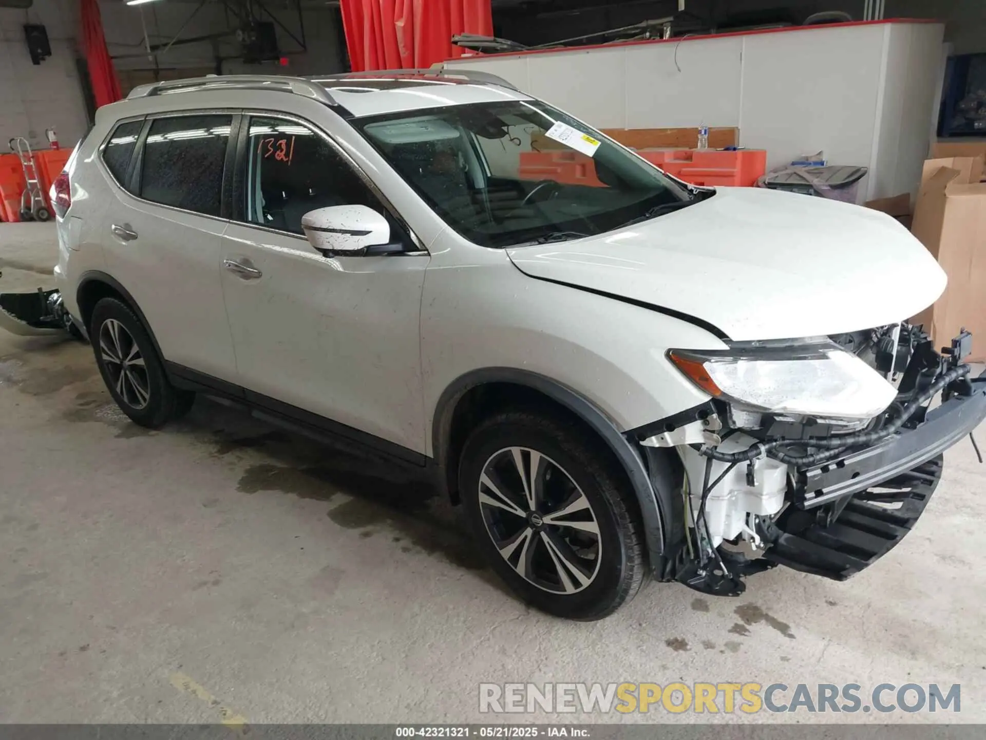 1 Photograph of a damaged car JN8AT2MV1LW112583 NISSAN ROGUE 2020