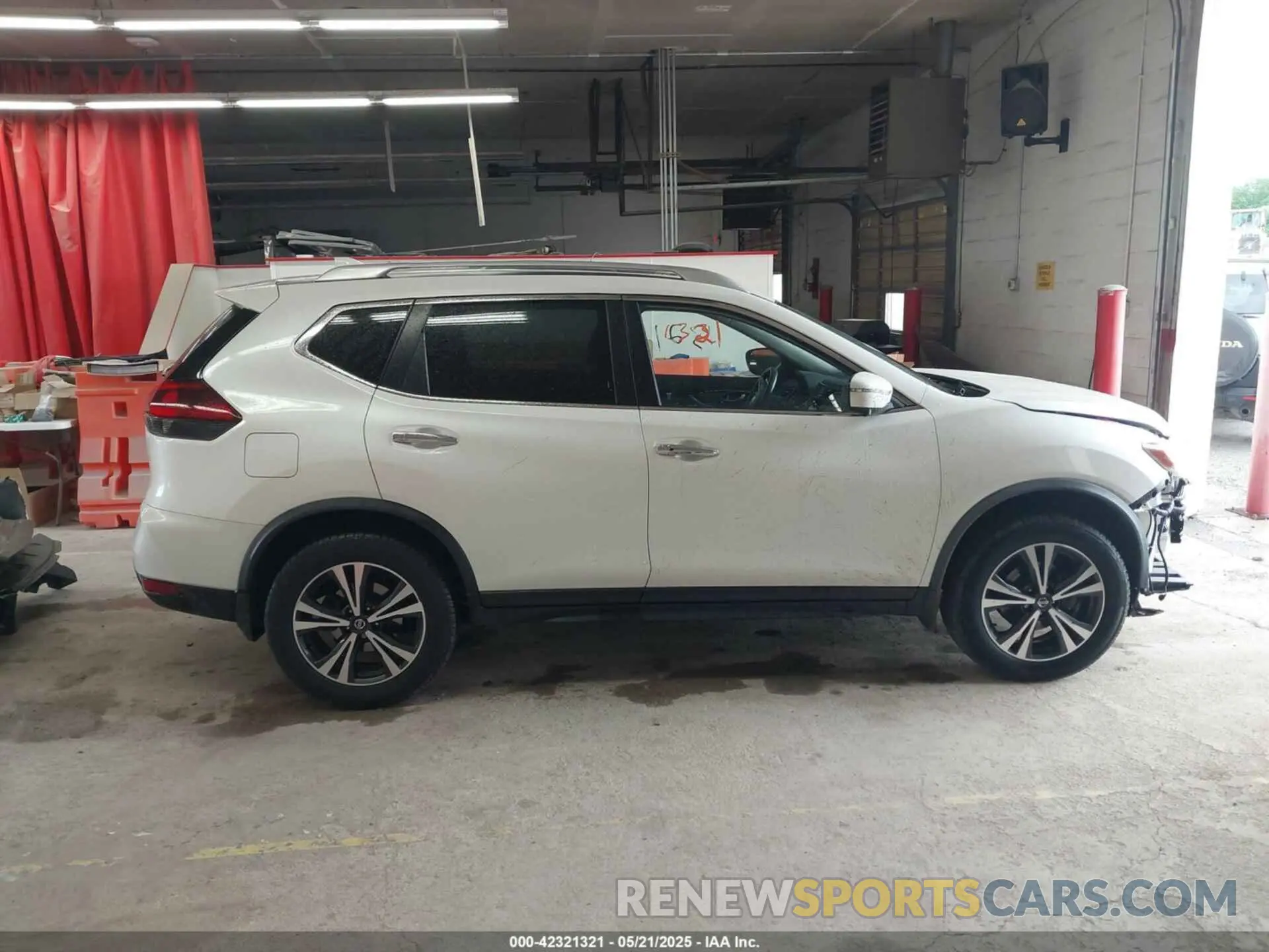 14 Photograph of a damaged car JN8AT2MV1LW112583 NISSAN ROGUE 2020
