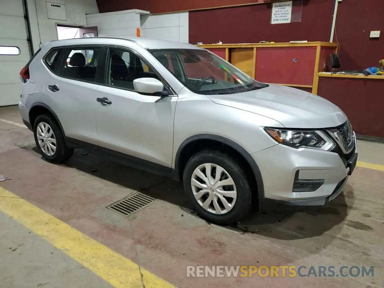 4 Photograph of a damaged car JN8AT2MV1LW142859 NISSAN ROGUE 2020