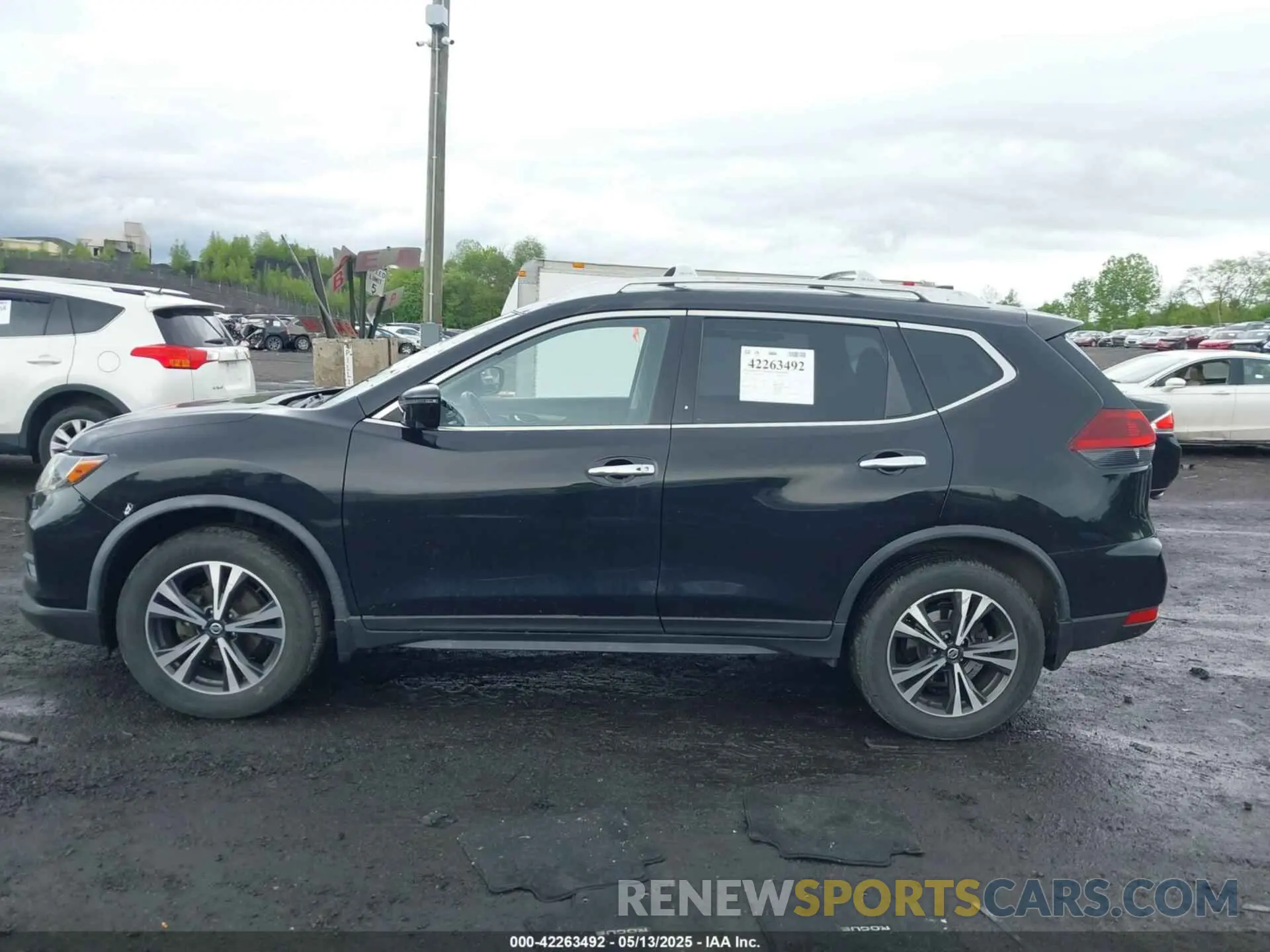 14 Photograph of a damaged car JN8AT2MV2LW134642 NISSAN ROGUE 2020