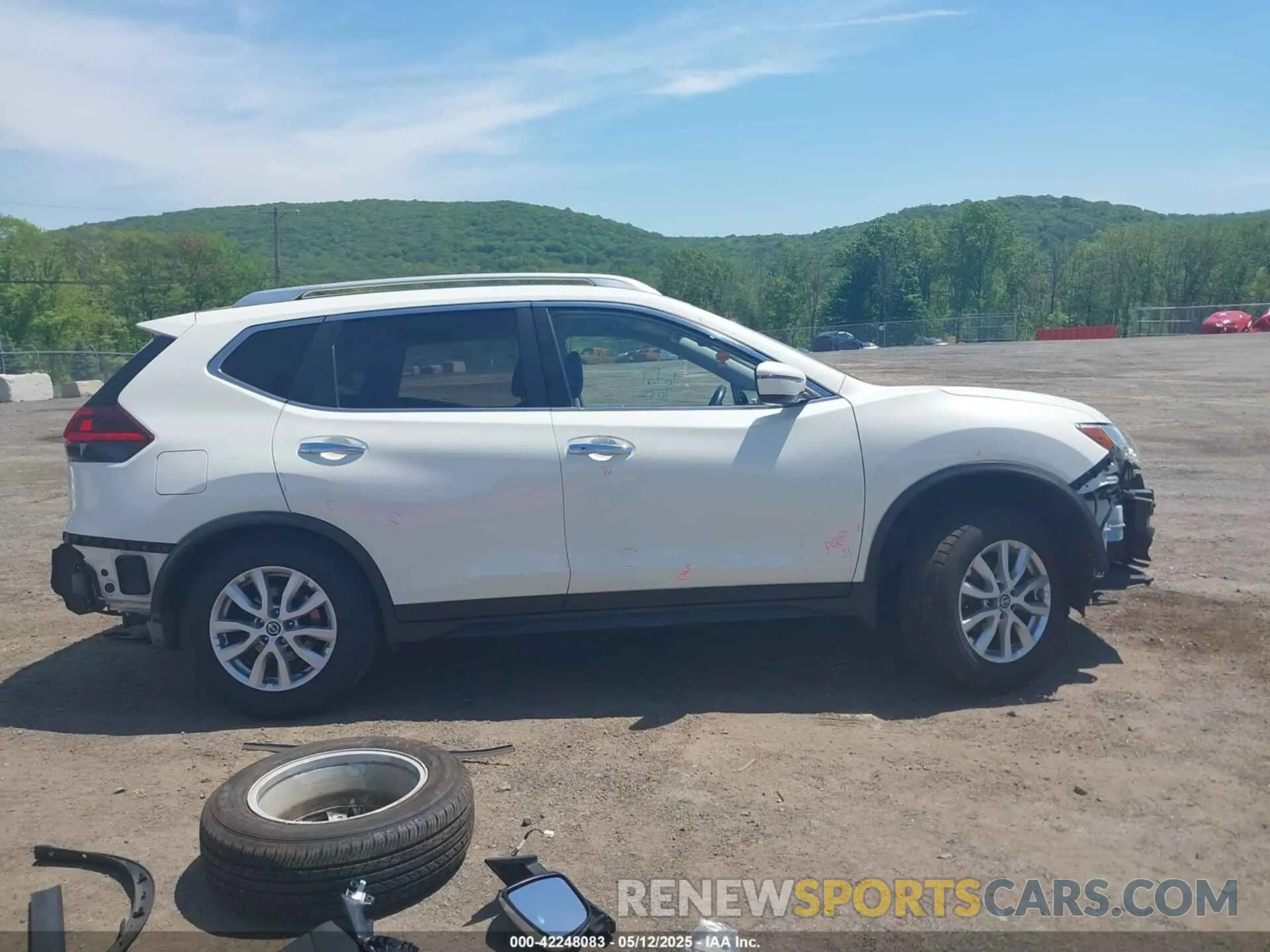 14 Photograph of a damaged car JN8AT2MV2LW136911 NISSAN ROGUE 2020