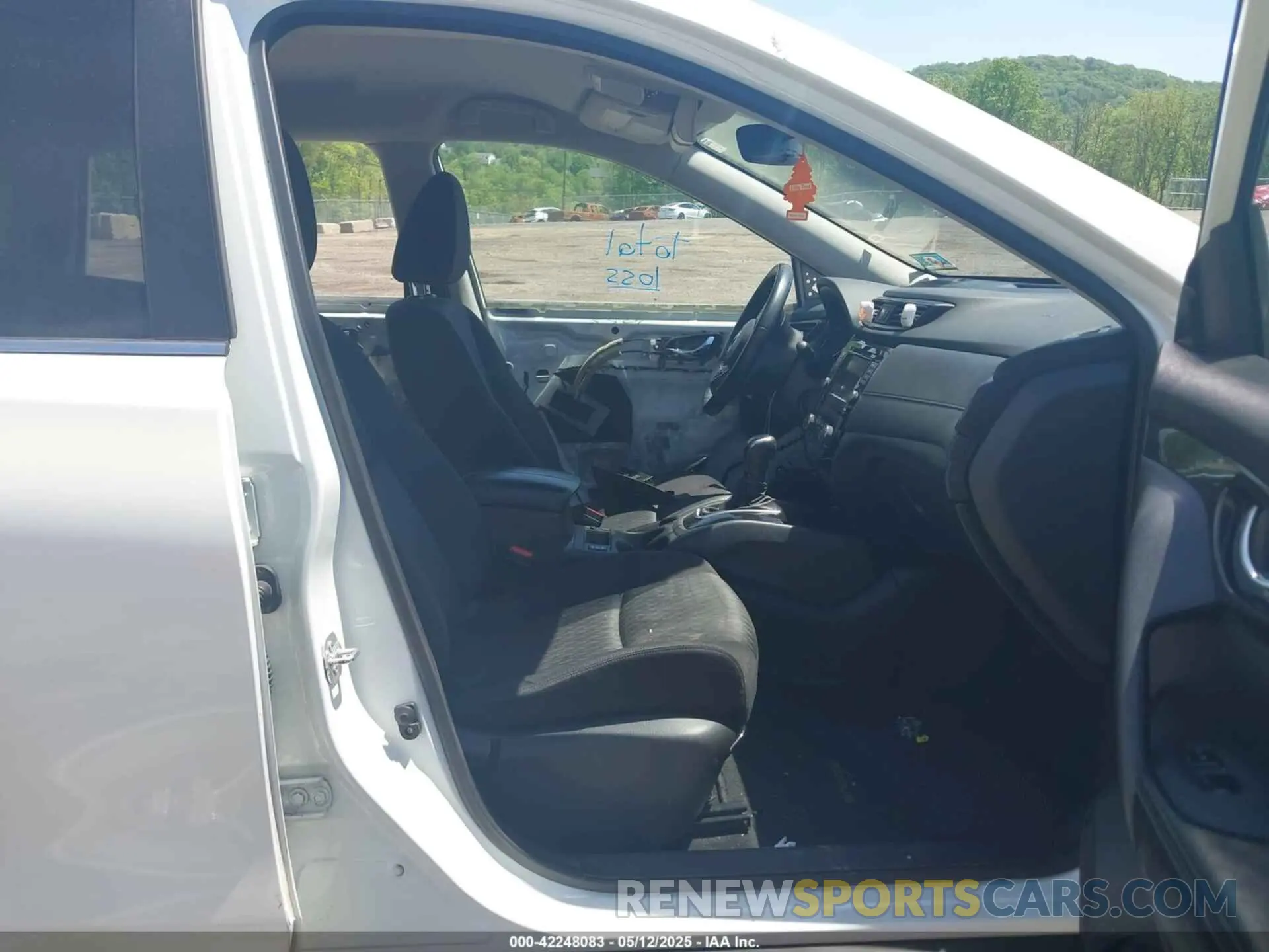 5 Photograph of a damaged car JN8AT2MV2LW136911 NISSAN ROGUE 2020