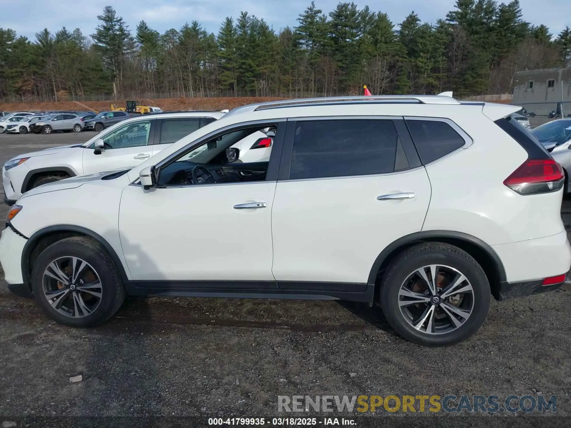 14 Photograph of a damaged car JN8AT2MV2LW138240 NISSAN ROGUE 2020