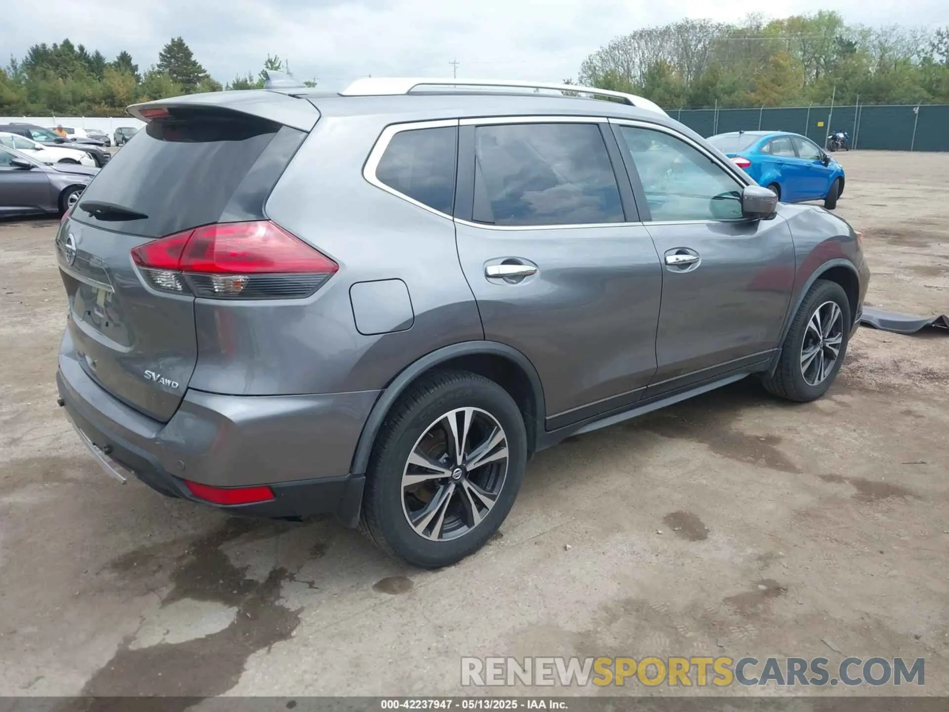 4 Photograph of a damaged car JN8AT2MV3LW118983 NISSAN ROGUE 2020