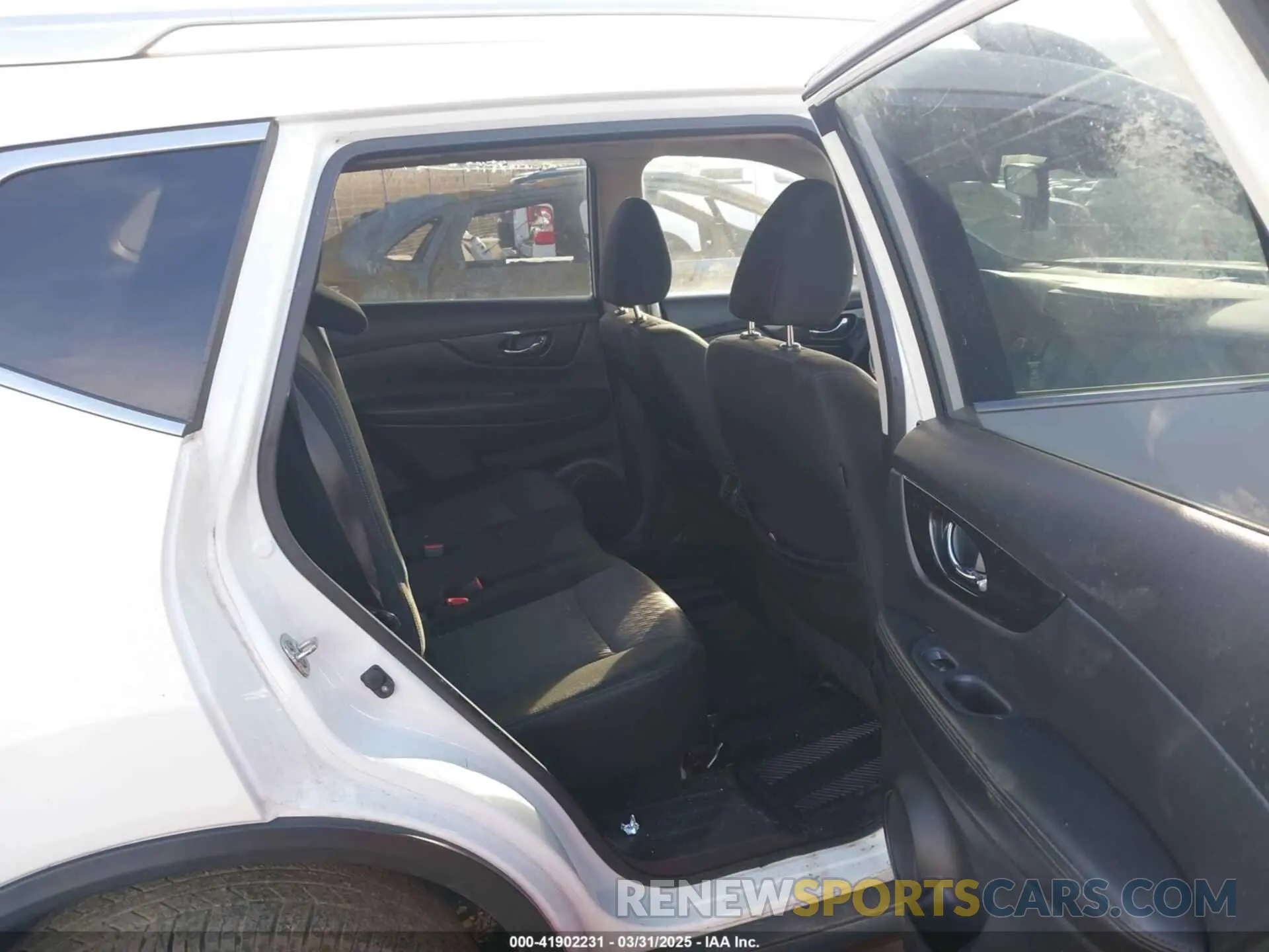 8 Photograph of a damaged car JN8AT2MV3LW138117 NISSAN ROGUE 2020