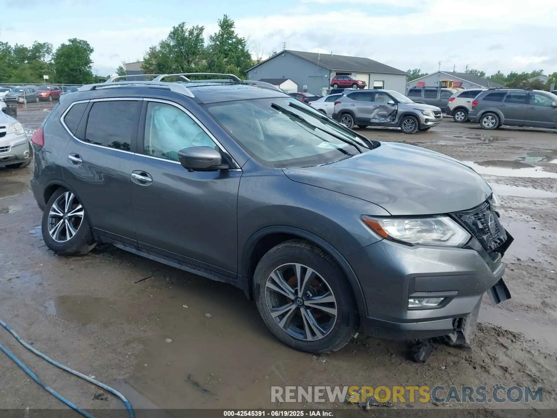 1 Photograph of a damaged car JN8AT2MV4LW102226 NISSAN ROGUE 2020