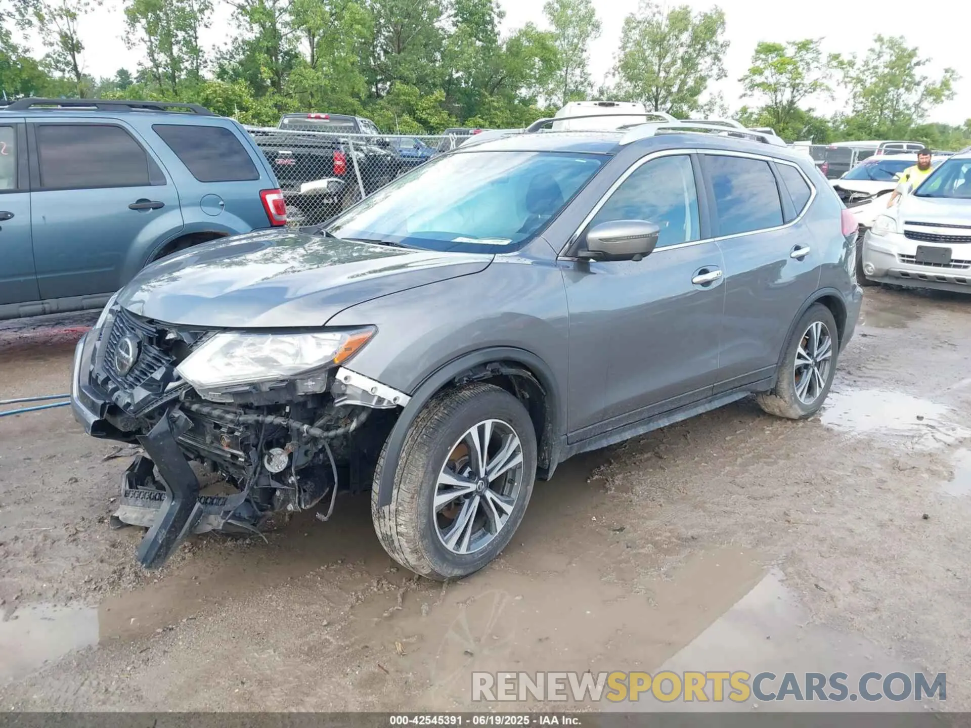 2 Photograph of a damaged car JN8AT2MV4LW102226 NISSAN ROGUE 2020