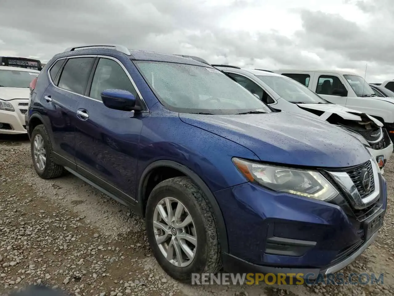 4 Photograph of a damaged car JN8AT2MV4LW107281 NISSAN ROGUE 2020