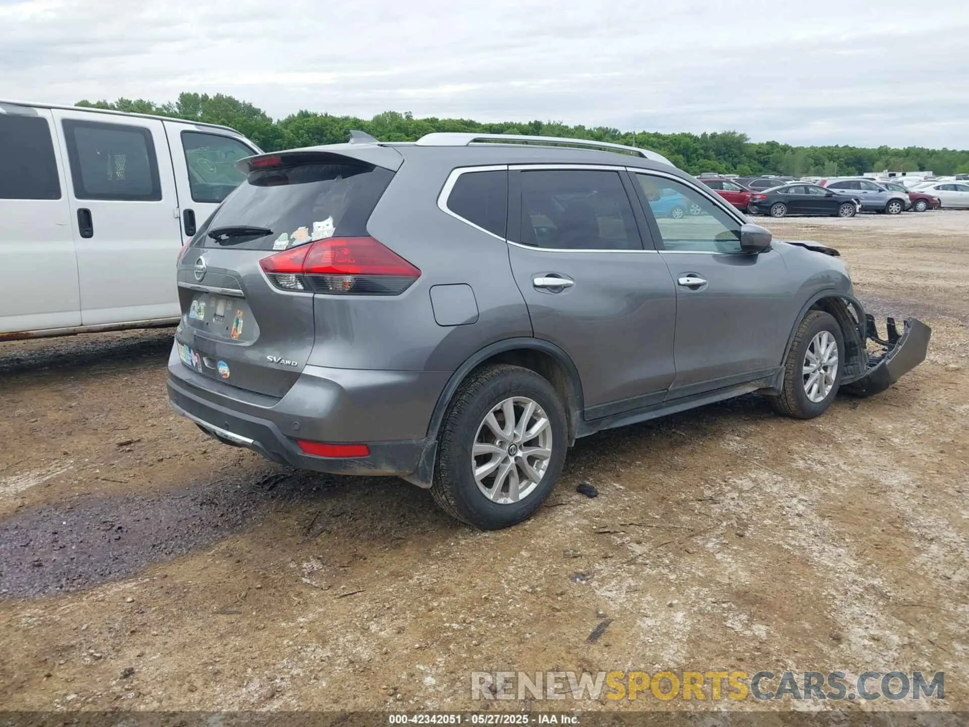 4 Photograph of a damaged car JN8AT2MV4LW112190 NISSAN ROGUE 2020