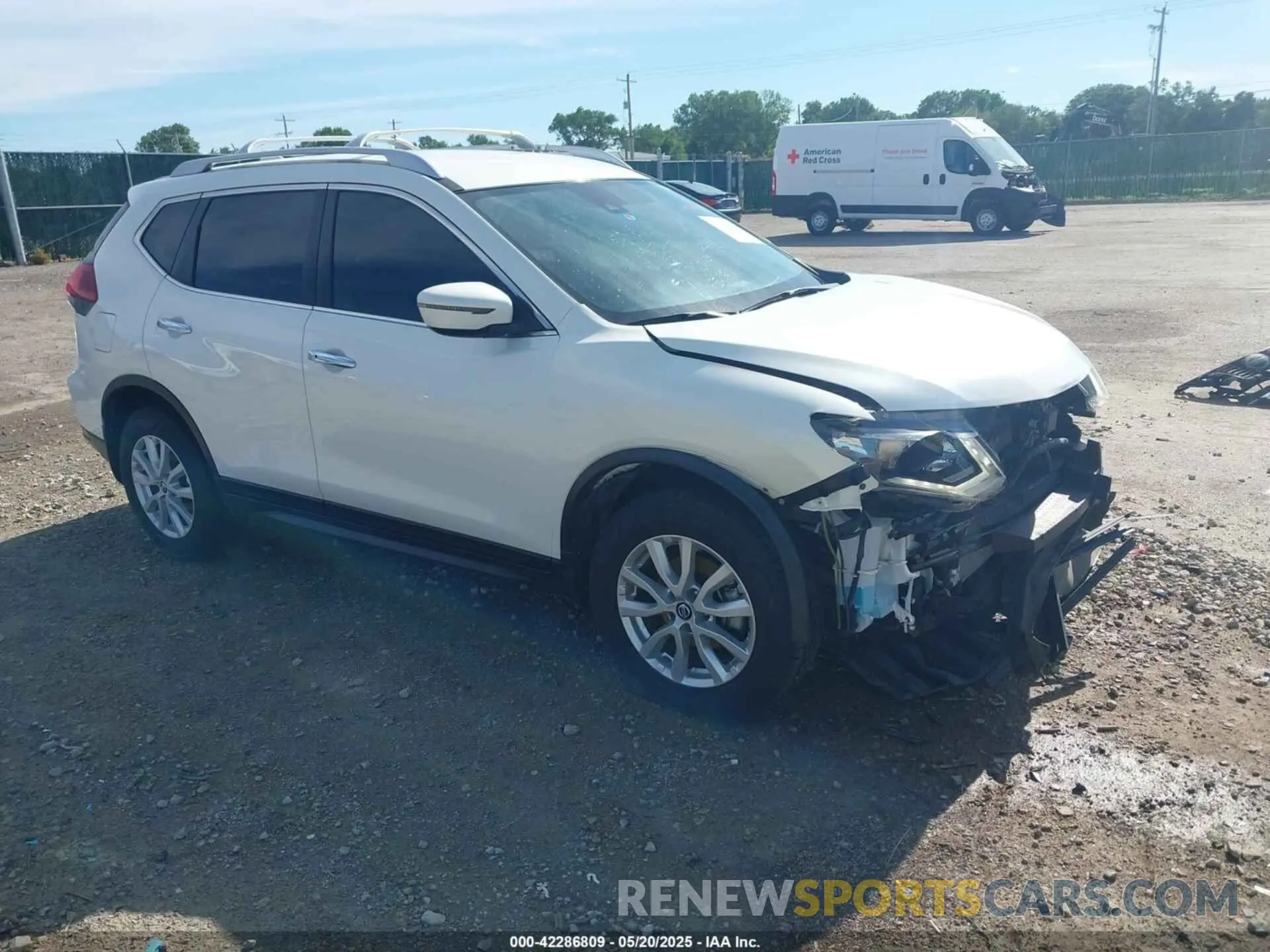 1 Photograph of a damaged car JN8AT2MV4LW132438 NISSAN ROGUE 2020