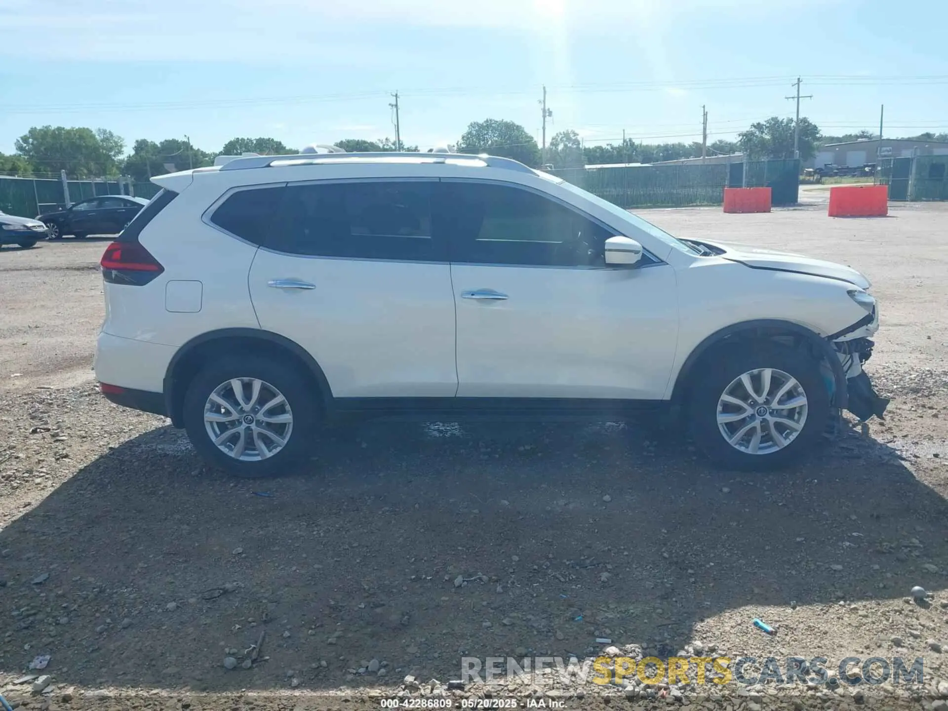 14 Photograph of a damaged car JN8AT2MV4LW132438 NISSAN ROGUE 2020