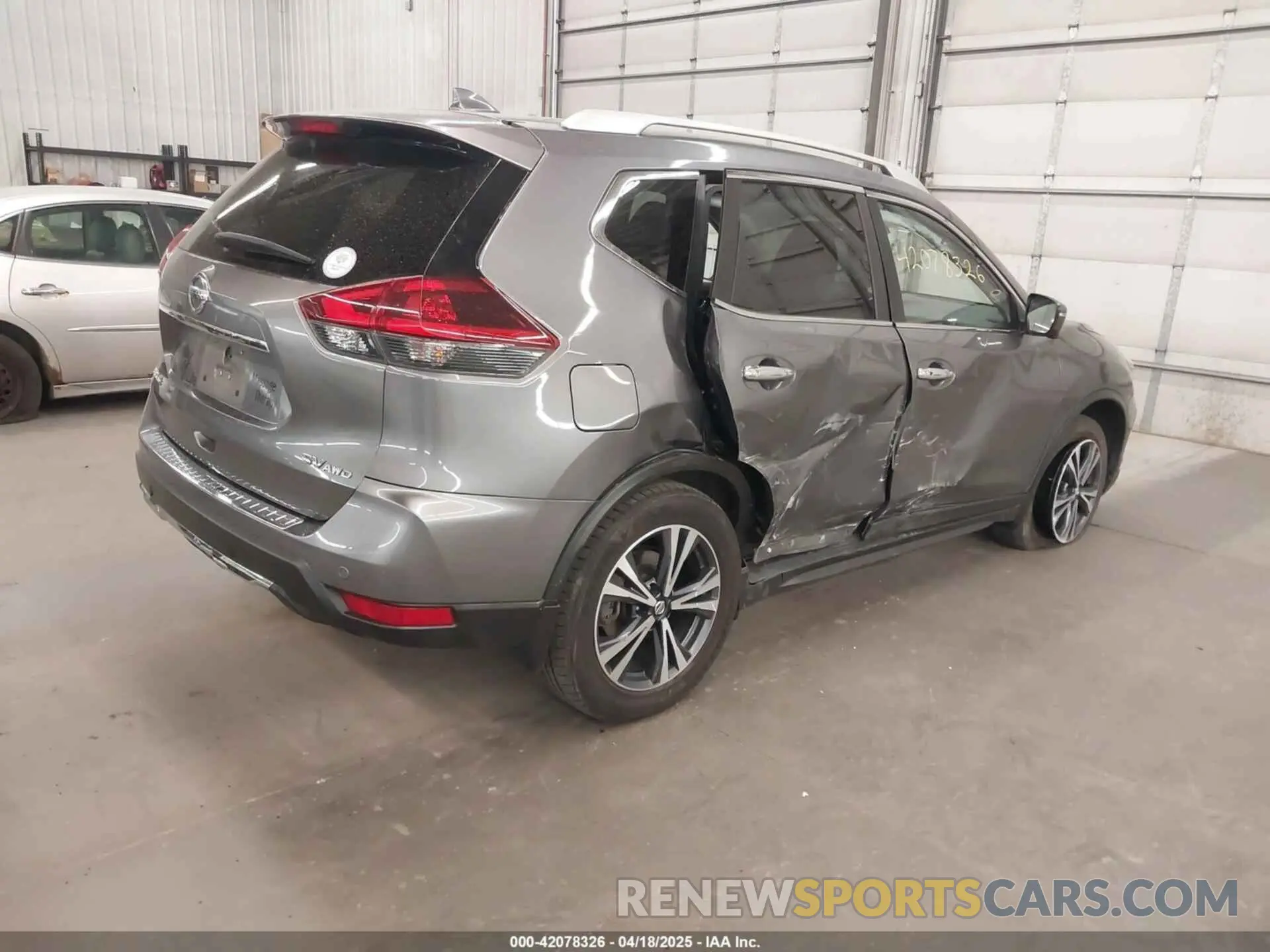 4 Photograph of a damaged car JN8AT2MV4LW134920 NISSAN ROGUE 2020