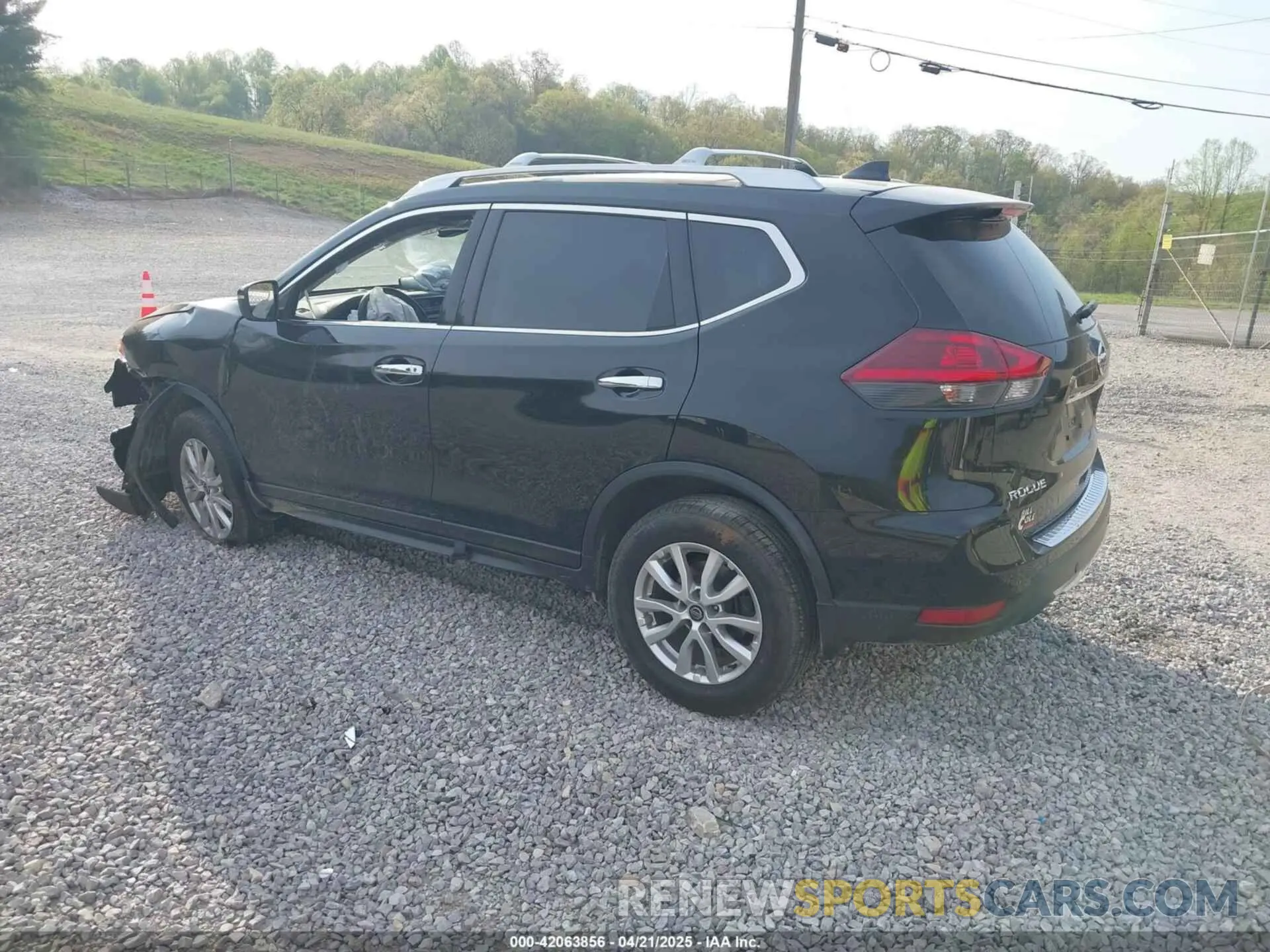 3 Photograph of a damaged car JN8AT2MV4LW136313 NISSAN ROGUE 2020