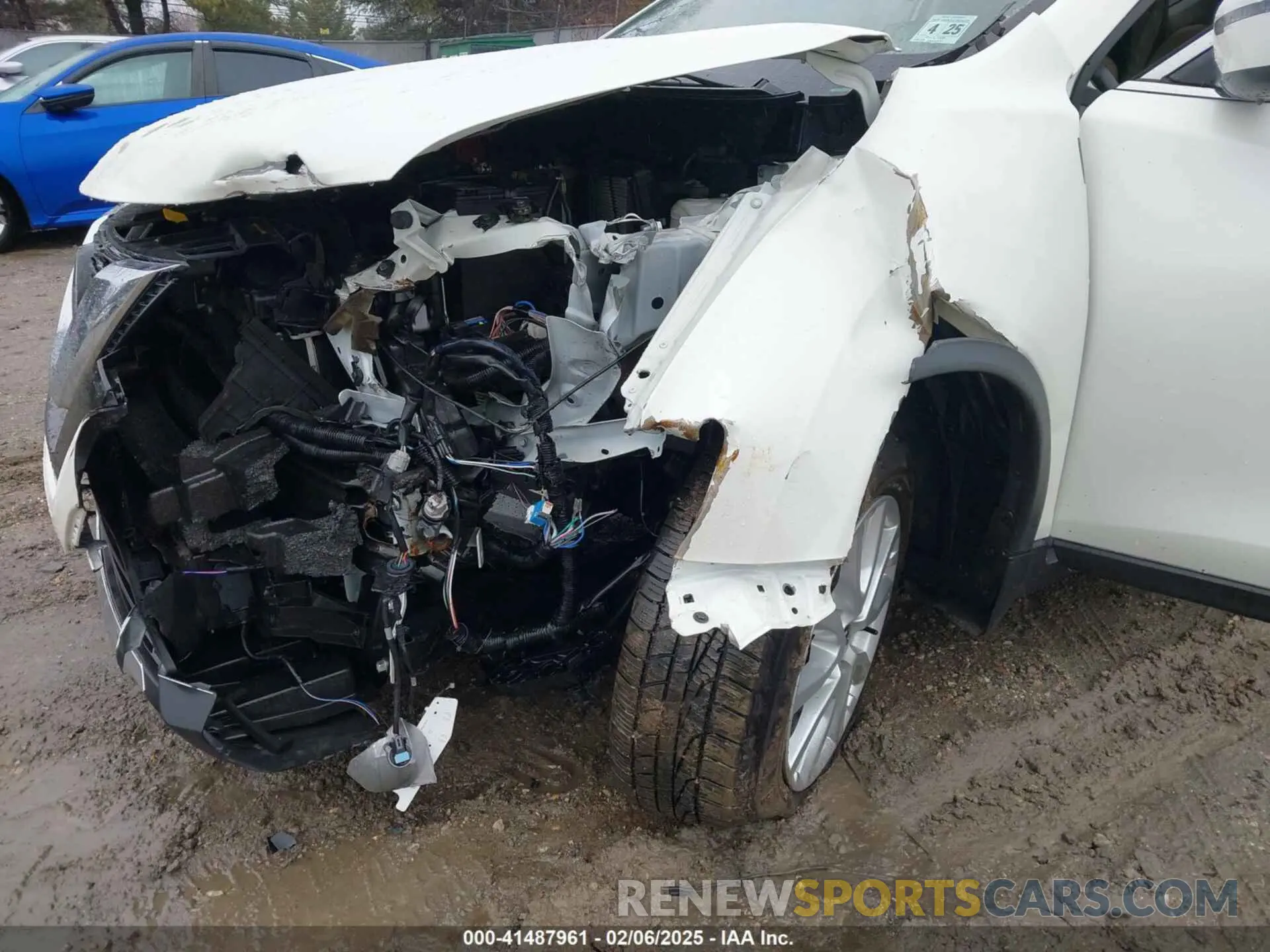 17 Photograph of a damaged car JN8AT2MV5LW102591 NISSAN ROGUE 2020