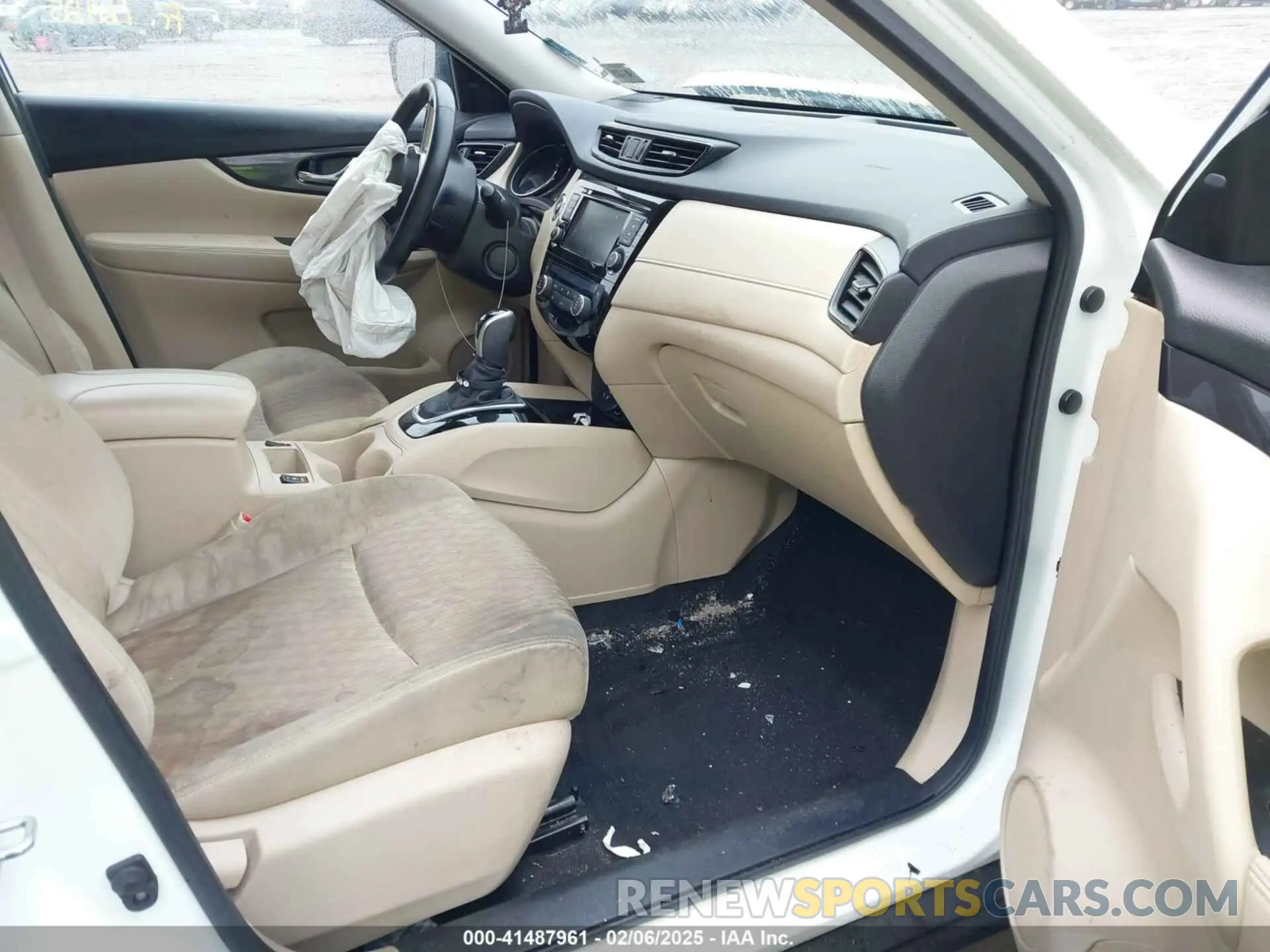 5 Photograph of a damaged car JN8AT2MV5LW102591 NISSAN ROGUE 2020