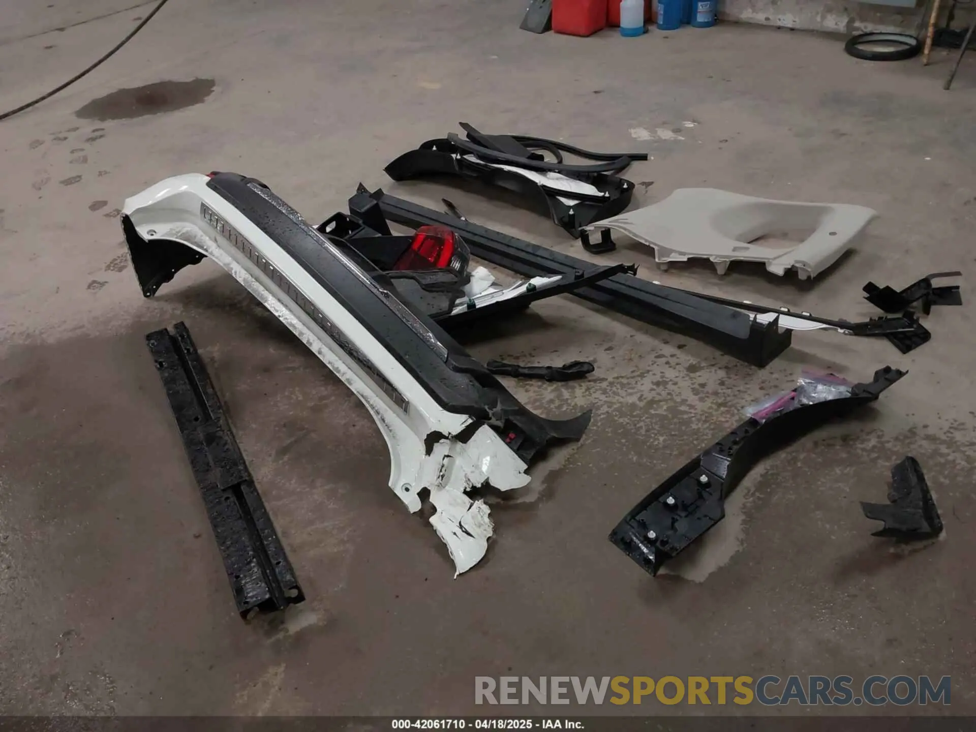 12 Photograph of a damaged car JN8AT2MV5LW103689 NISSAN ROGUE 2020