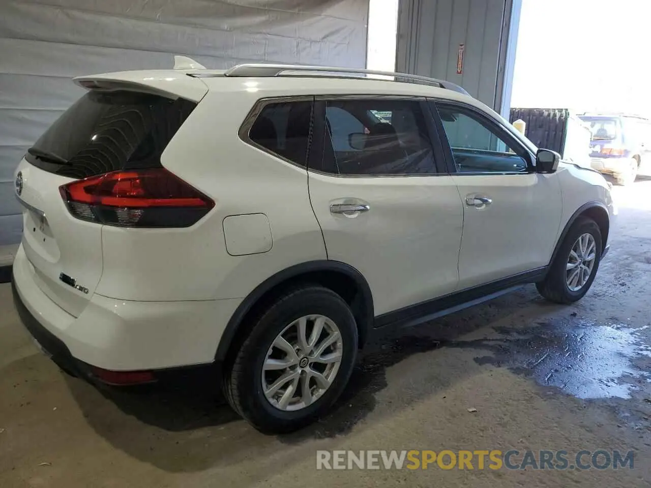 3 Photograph of a damaged car JN8AT2MV5LW106382 NISSAN ROGUE 2020