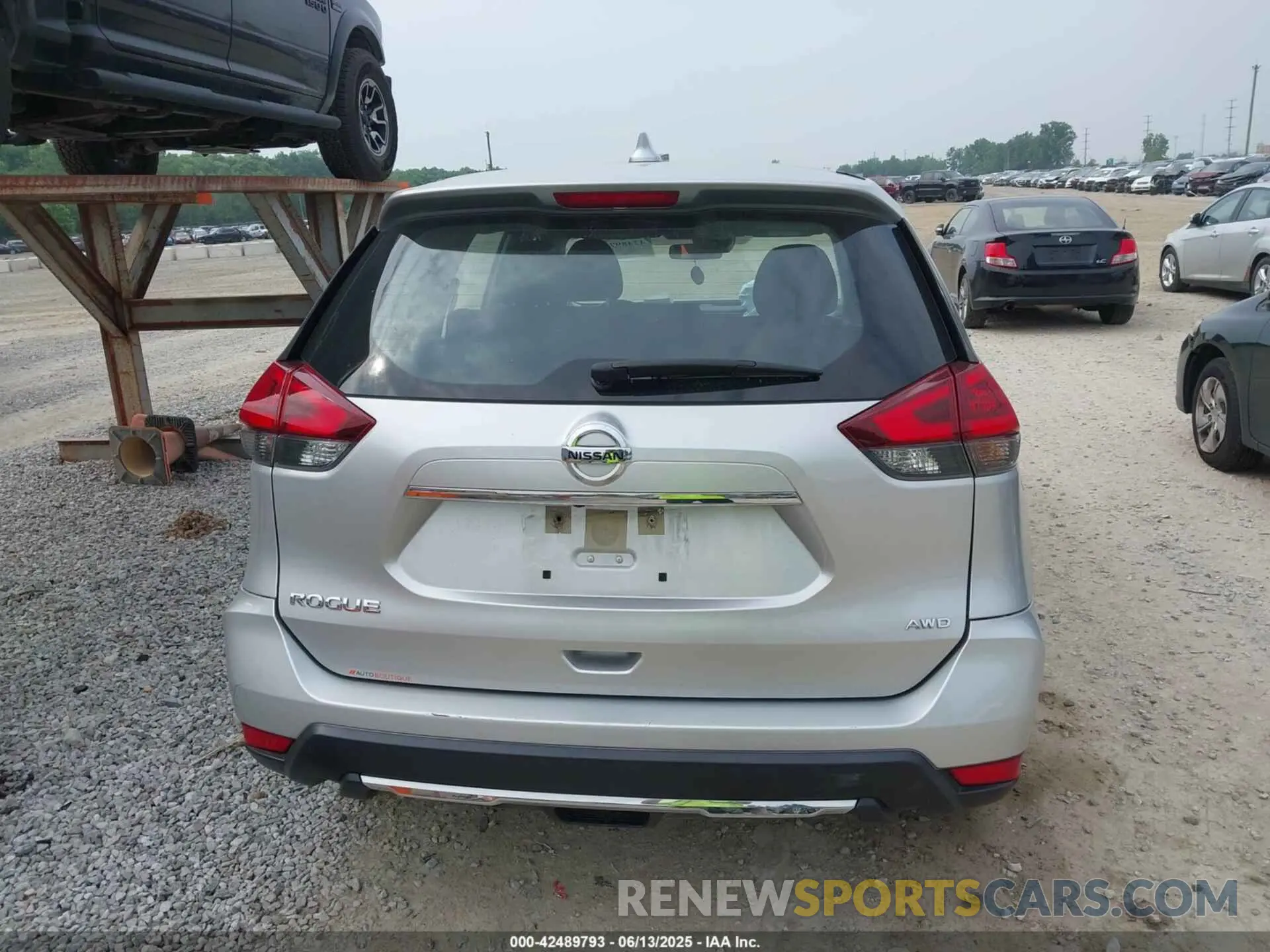 16 Photograph of a damaged car JN8AT2MV5LW138586 NISSAN ROGUE 2020