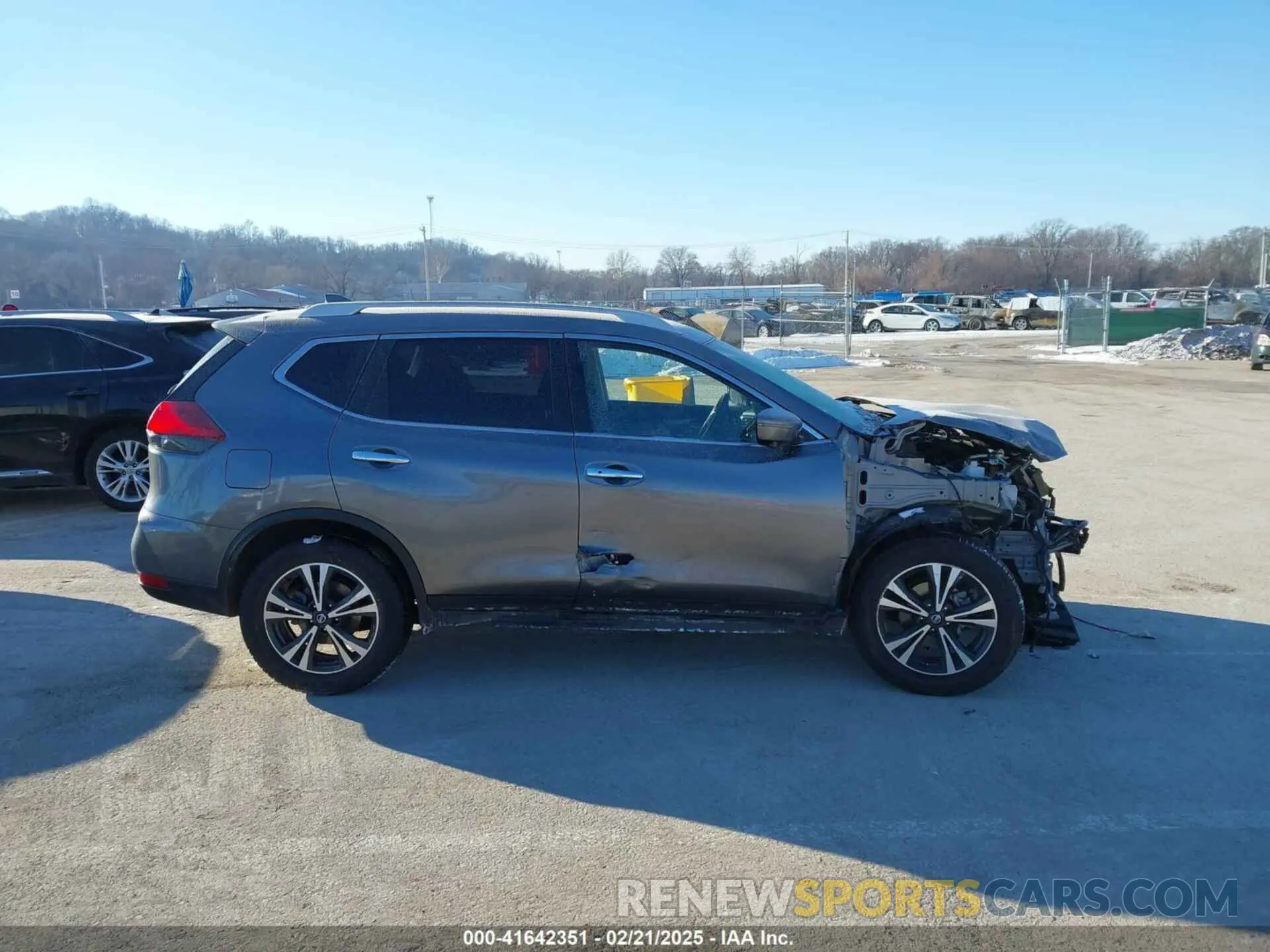 13 Photograph of a damaged car JN8AT2MV5LW144436 NISSAN ROGUE 2020