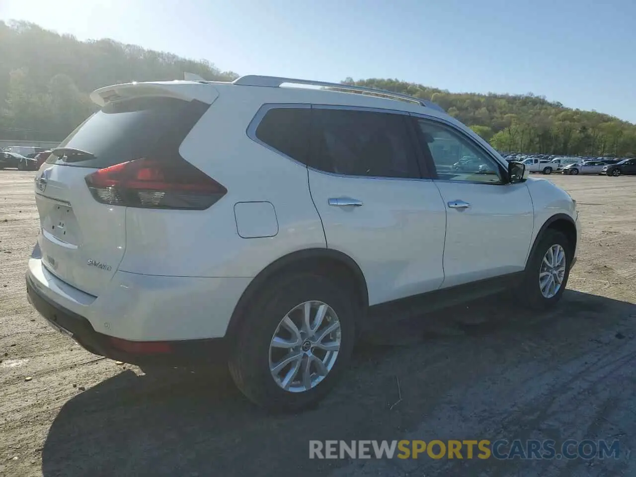 3 Photograph of a damaged car JN8AT2MV5LW144923 NISSAN ROGUE 2020