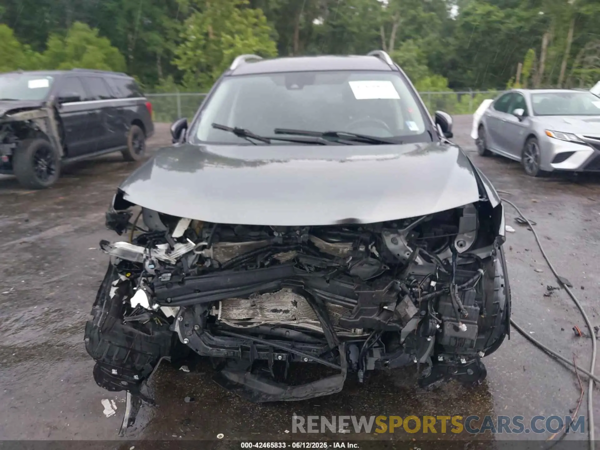 13 Photograph of a damaged car JN8AT2MV6LW108934 NISSAN ROGUE 2020