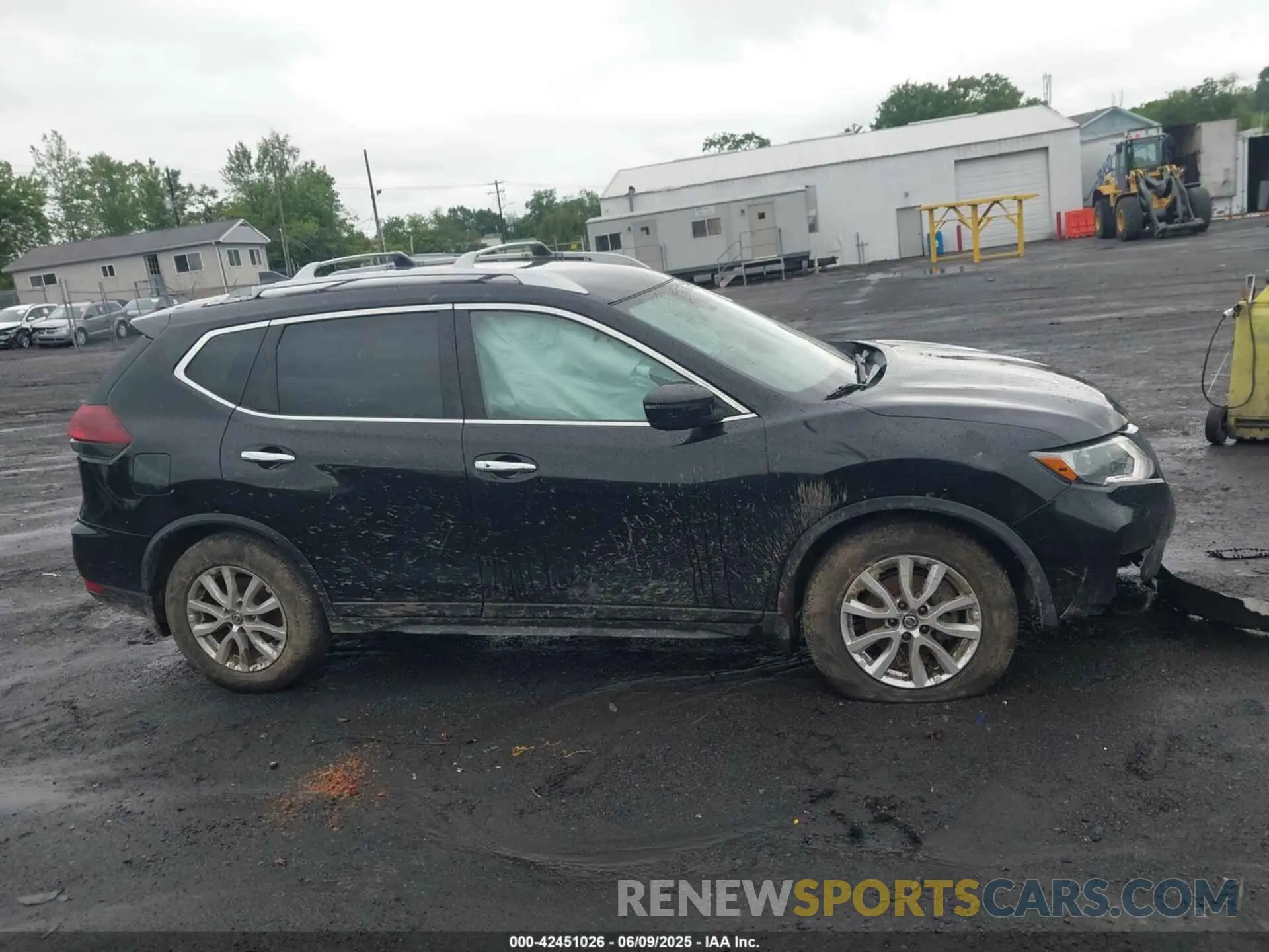 13 Photograph of a damaged car JN8AT2MV6LW133994 NISSAN ROGUE 2020