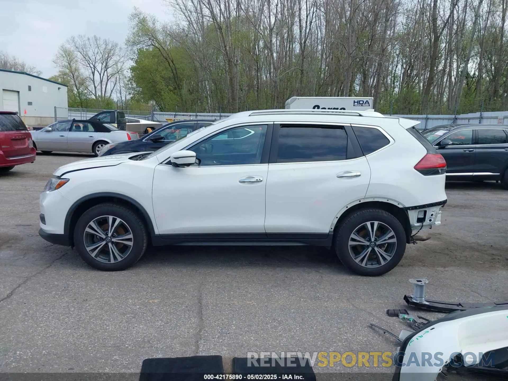 14 Photograph of a damaged car JN8AT2MV6LW138404 NISSAN ROGUE 2020