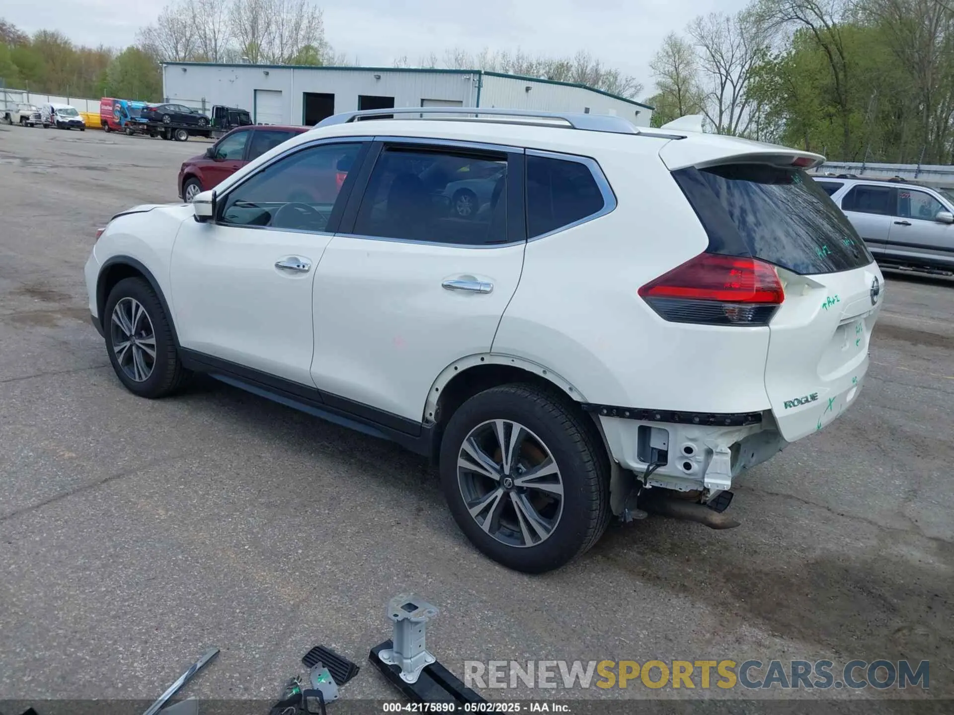 3 Photograph of a damaged car JN8AT2MV6LW138404 NISSAN ROGUE 2020