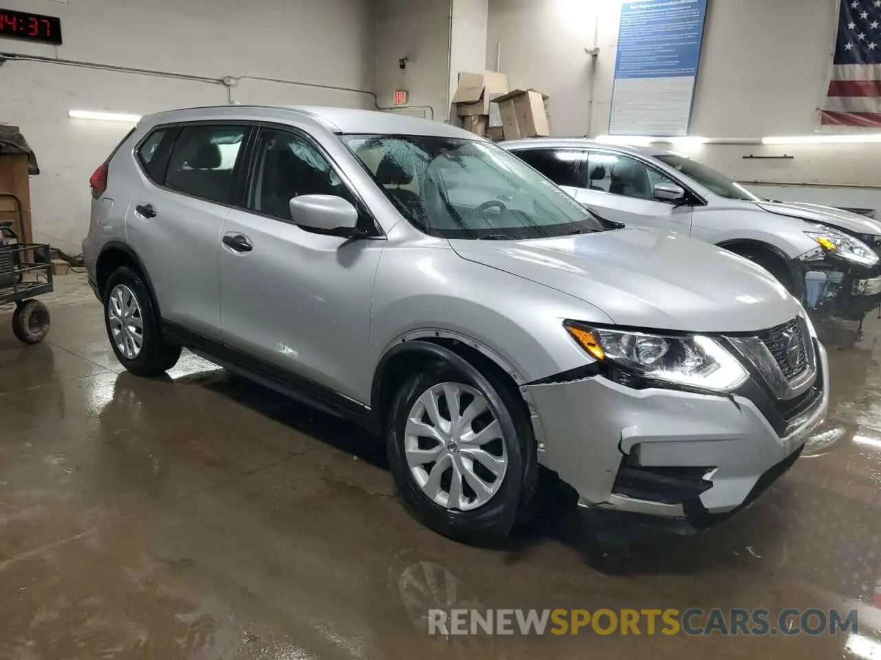 4 Photograph of a damaged car JN8AT2MV6LW138614 NISSAN ROGUE 2020