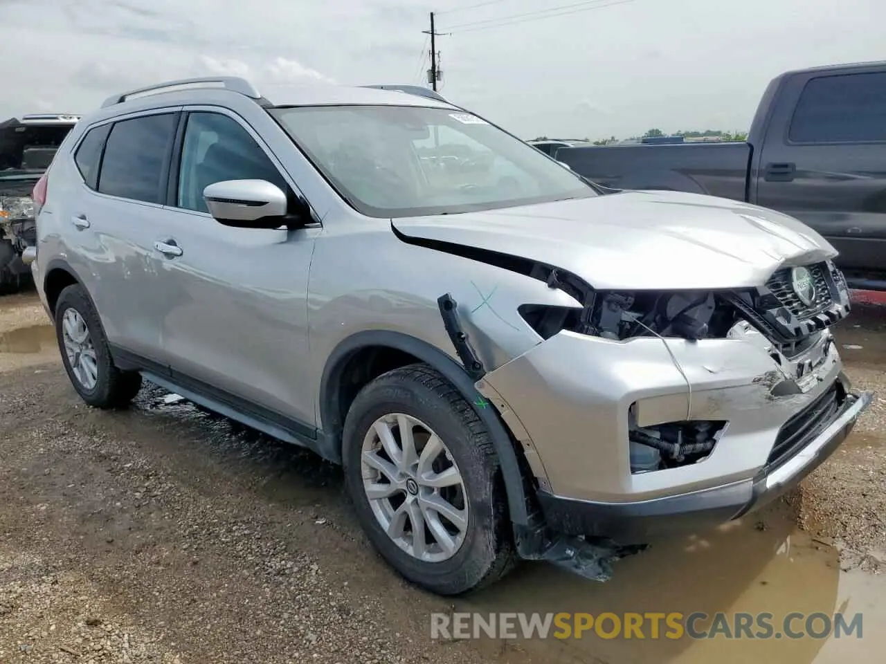 4 Photograph of a damaged car JN8AT2MV7LW108585 NISSAN ROGUE 2020