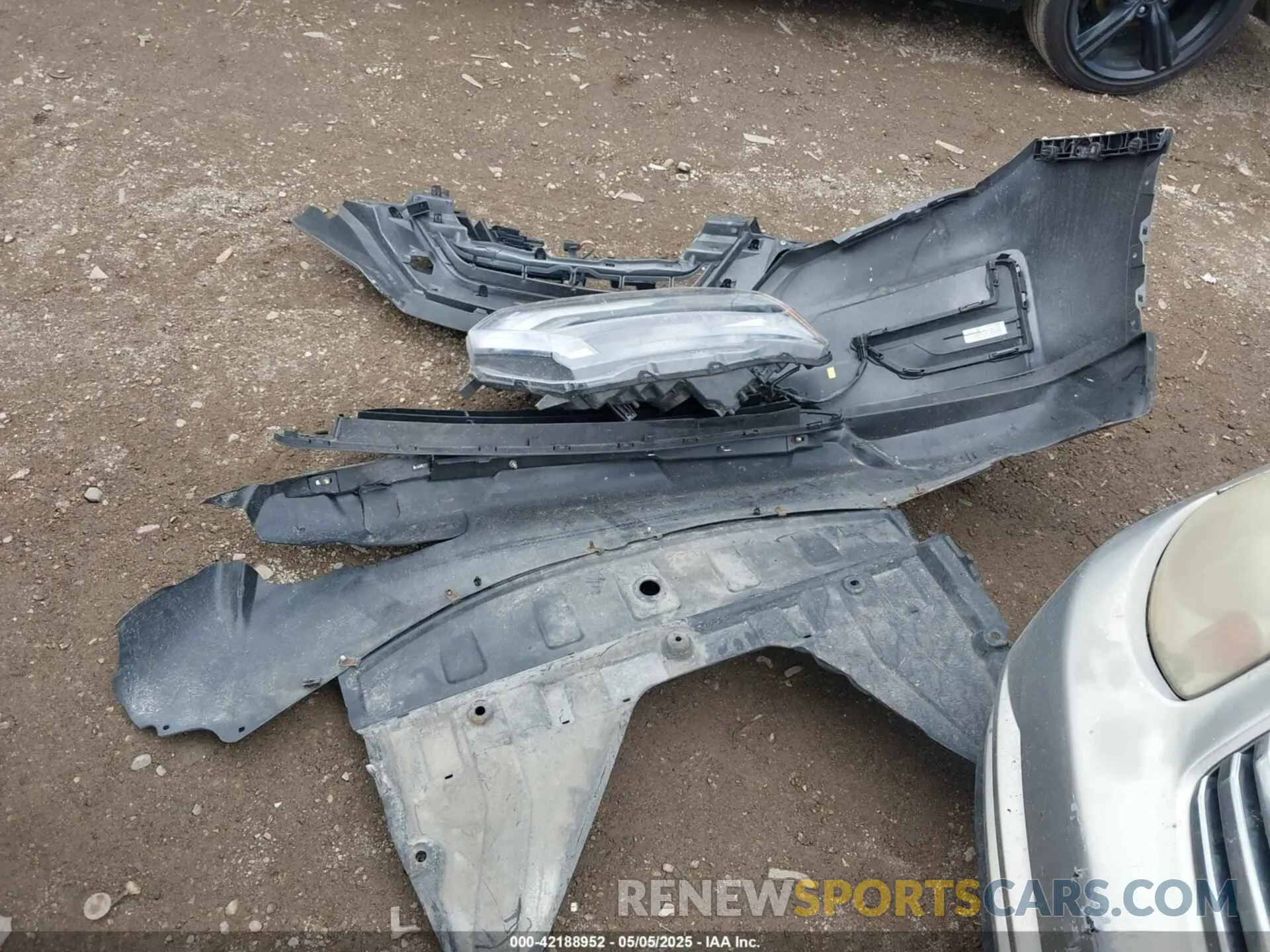 12 Photograph of a damaged car JN8AT2MV7LW134197 NISSAN ROGUE 2020
