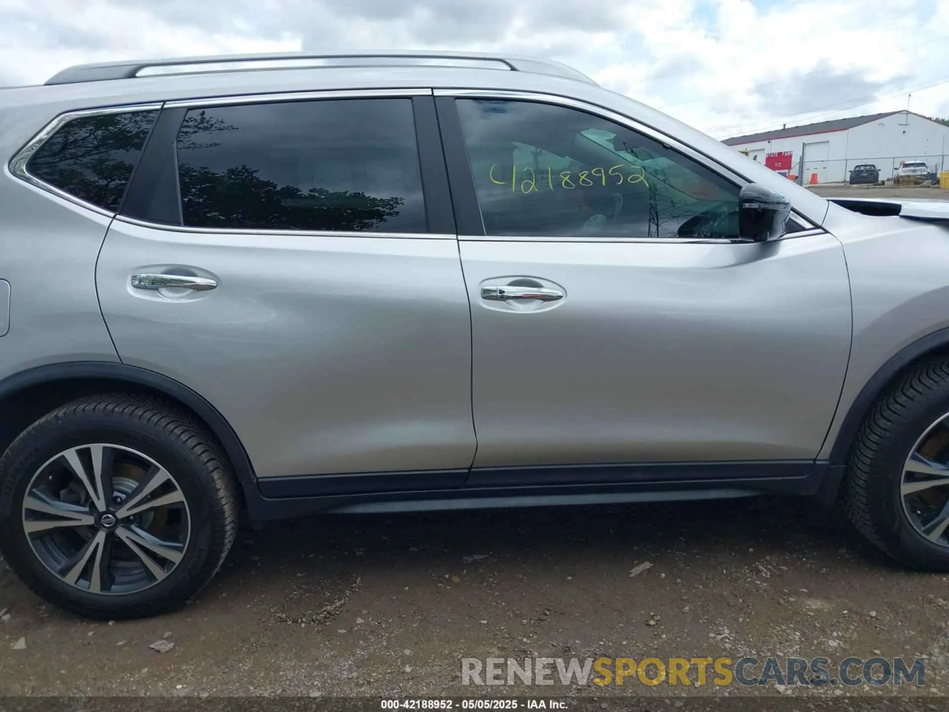 14 Photograph of a damaged car JN8AT2MV7LW134197 NISSAN ROGUE 2020