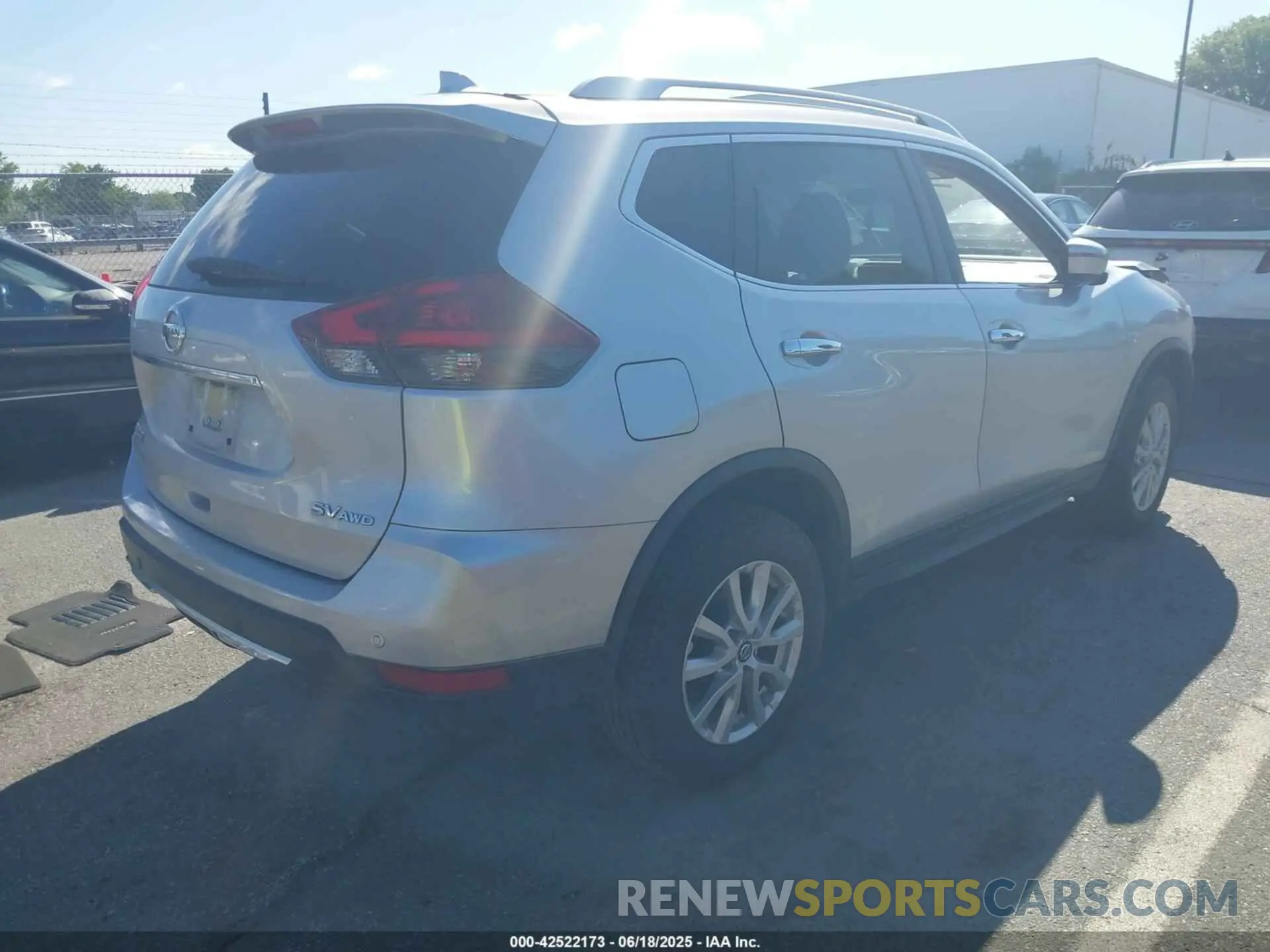 4 Photograph of a damaged car JN8AT2MV8LW104092 NISSAN ROGUE 2020