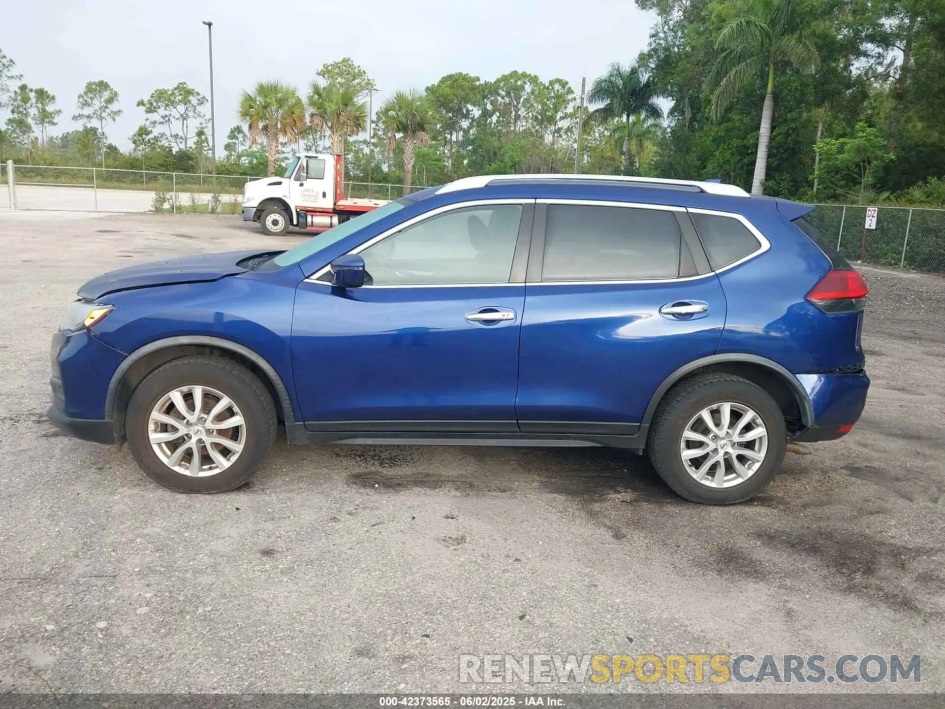 14 Photograph of a damaged car JN8AT2MV8LW109292 NISSAN ROGUE 2020