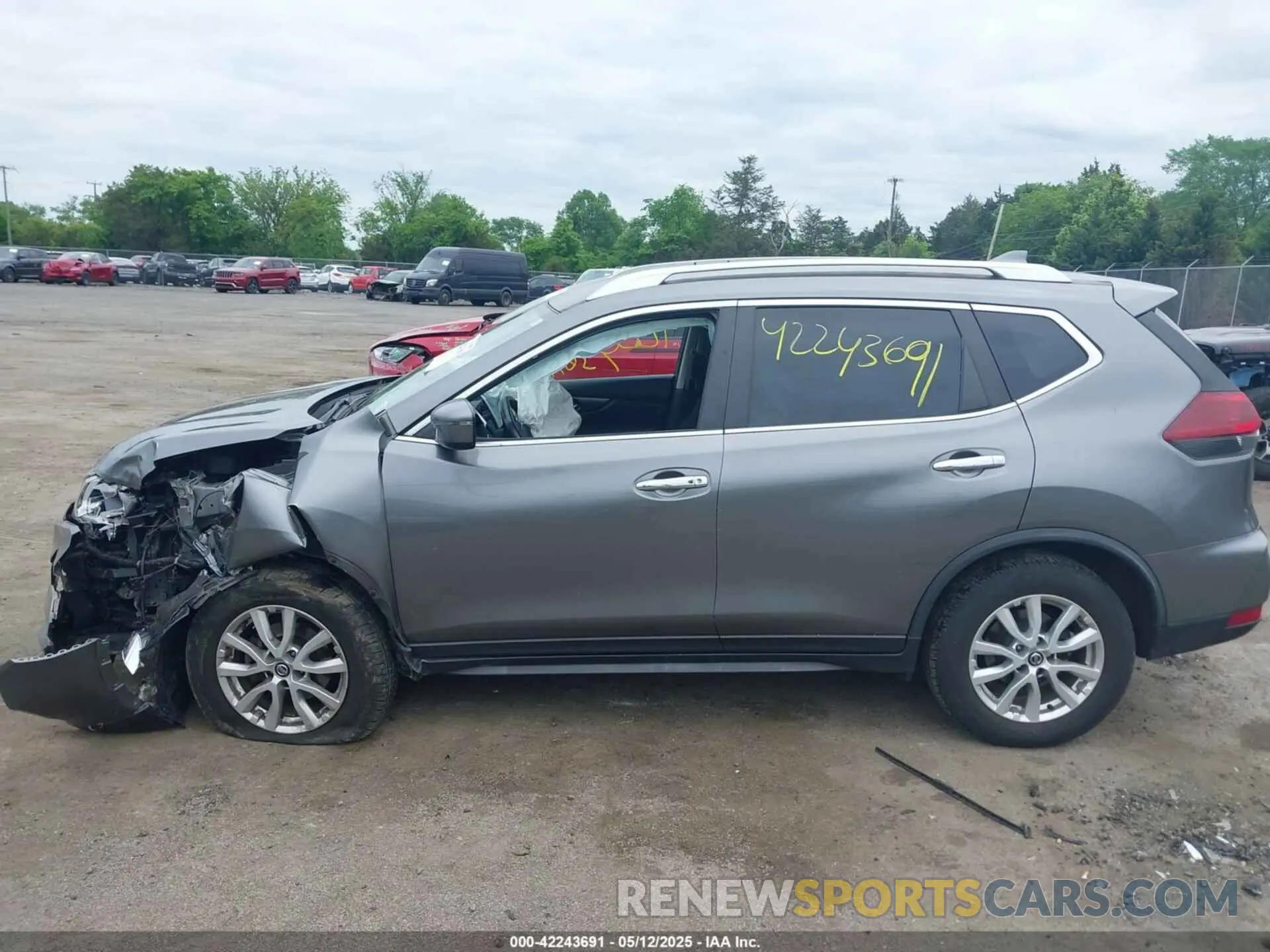 14 Photograph of a damaged car JN8AT2MV8LW109759 NISSAN ROGUE 2020