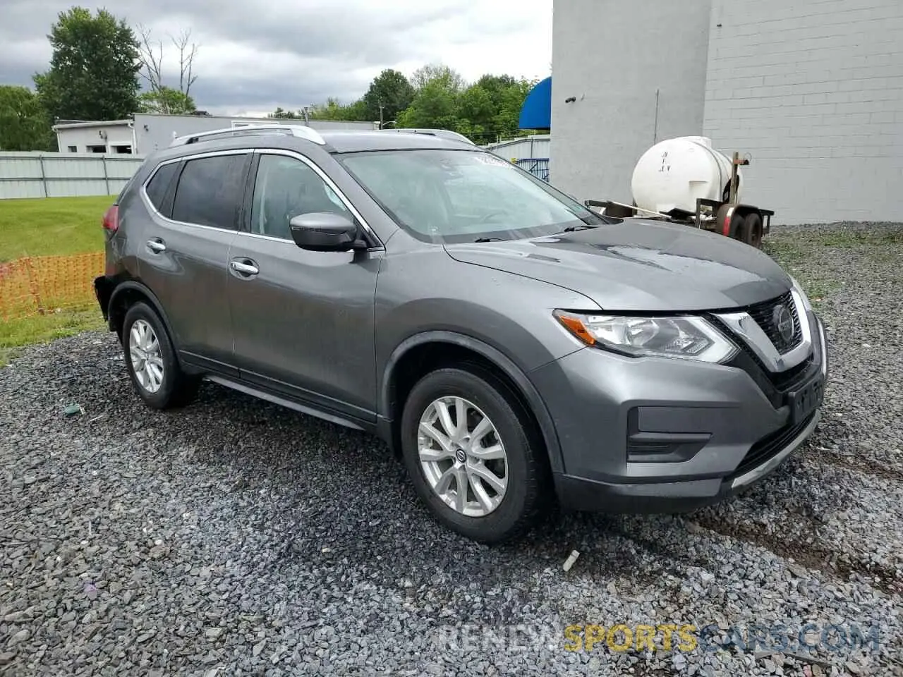 4 Photograph of a damaged car JN8AT2MV8LW117196 NISSAN ROGUE 2020
