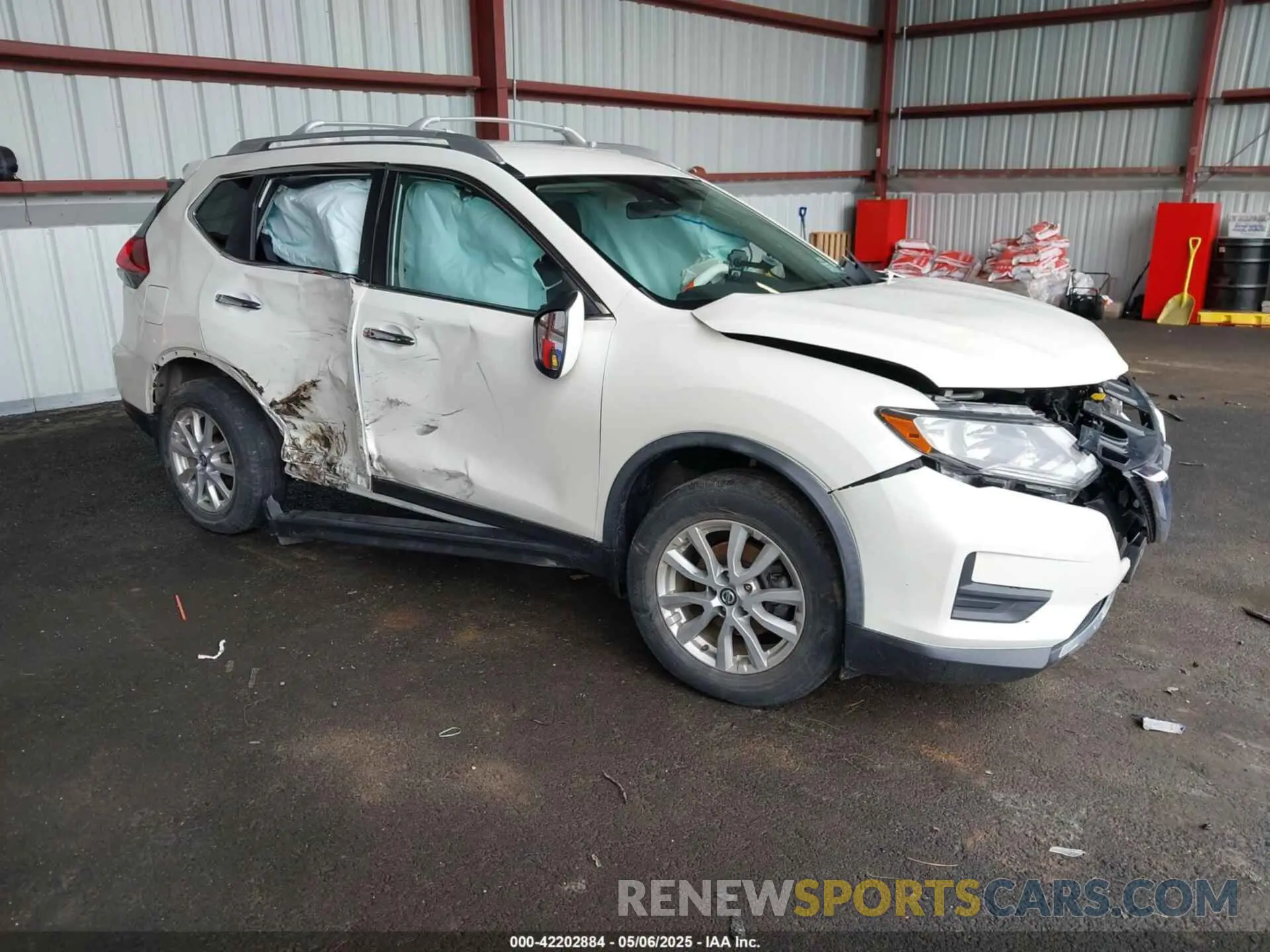 1 Photograph of a damaged car JN8AT2MV8LW119000 NISSAN ROGUE 2020