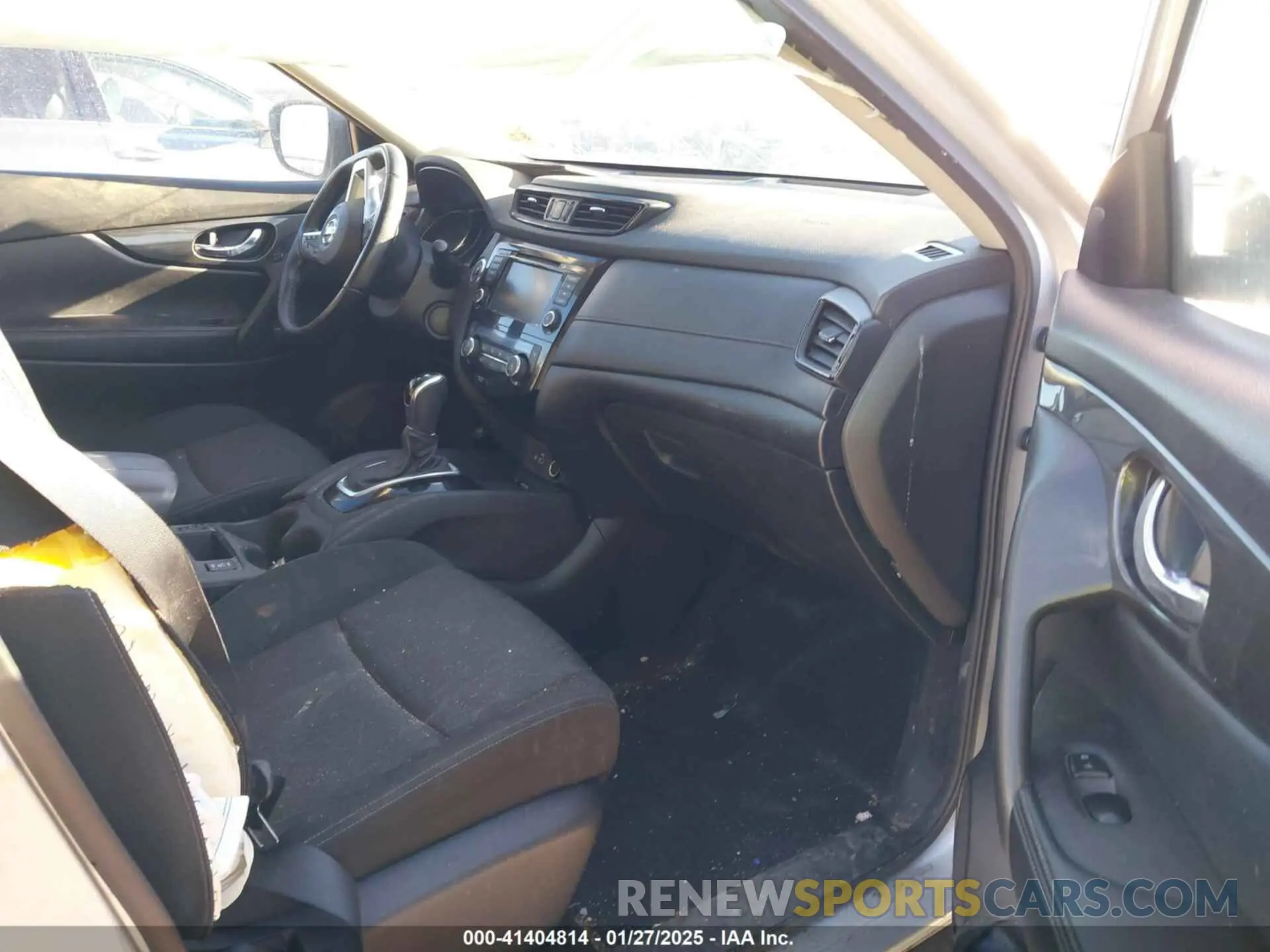 5 Photograph of a damaged car JN8AT2MV8LW122088 NISSAN ROGUE 2020