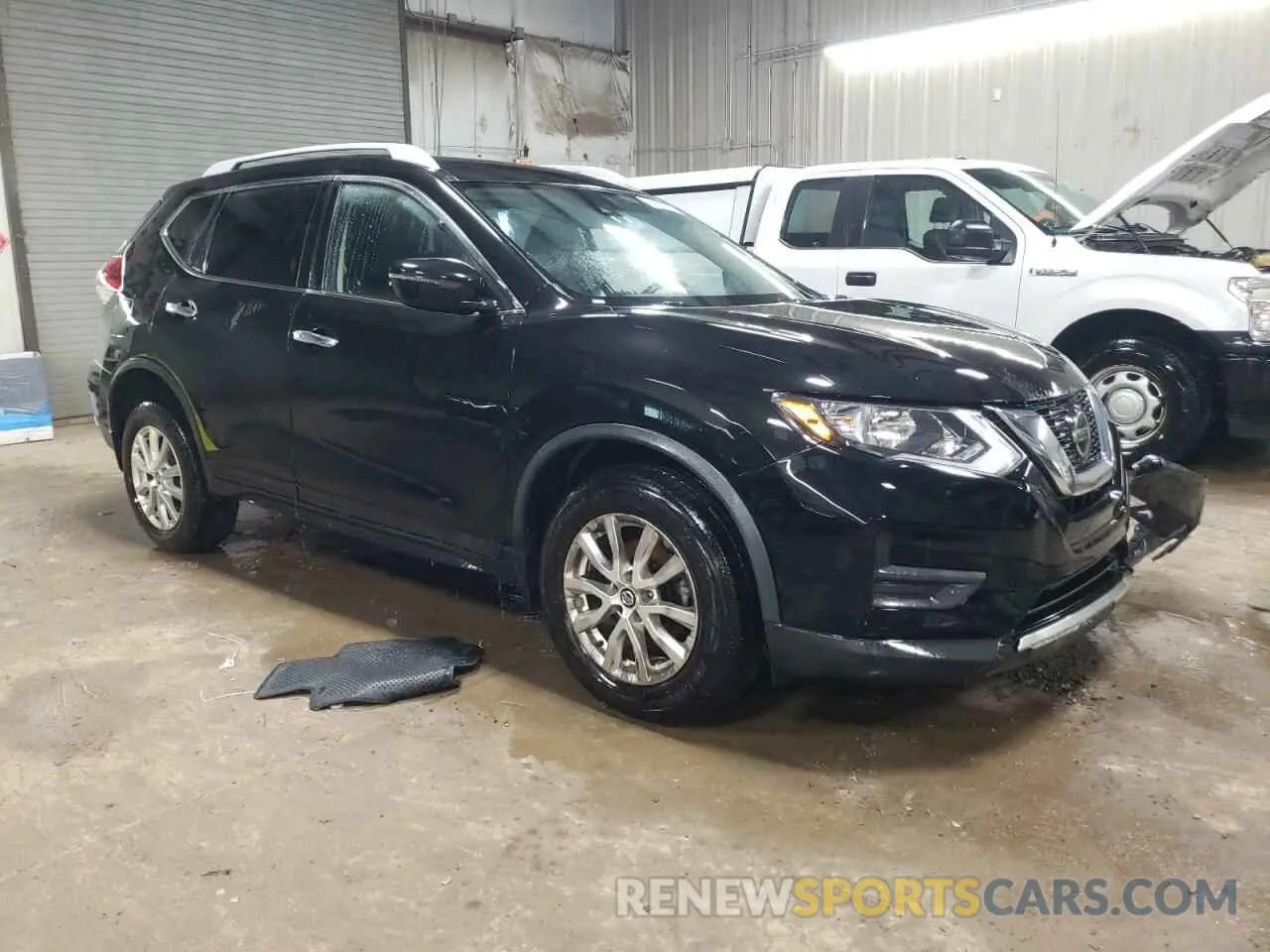 4 Photograph of a damaged car JN8AT2MV9LW133679 NISSAN ROGUE 2020